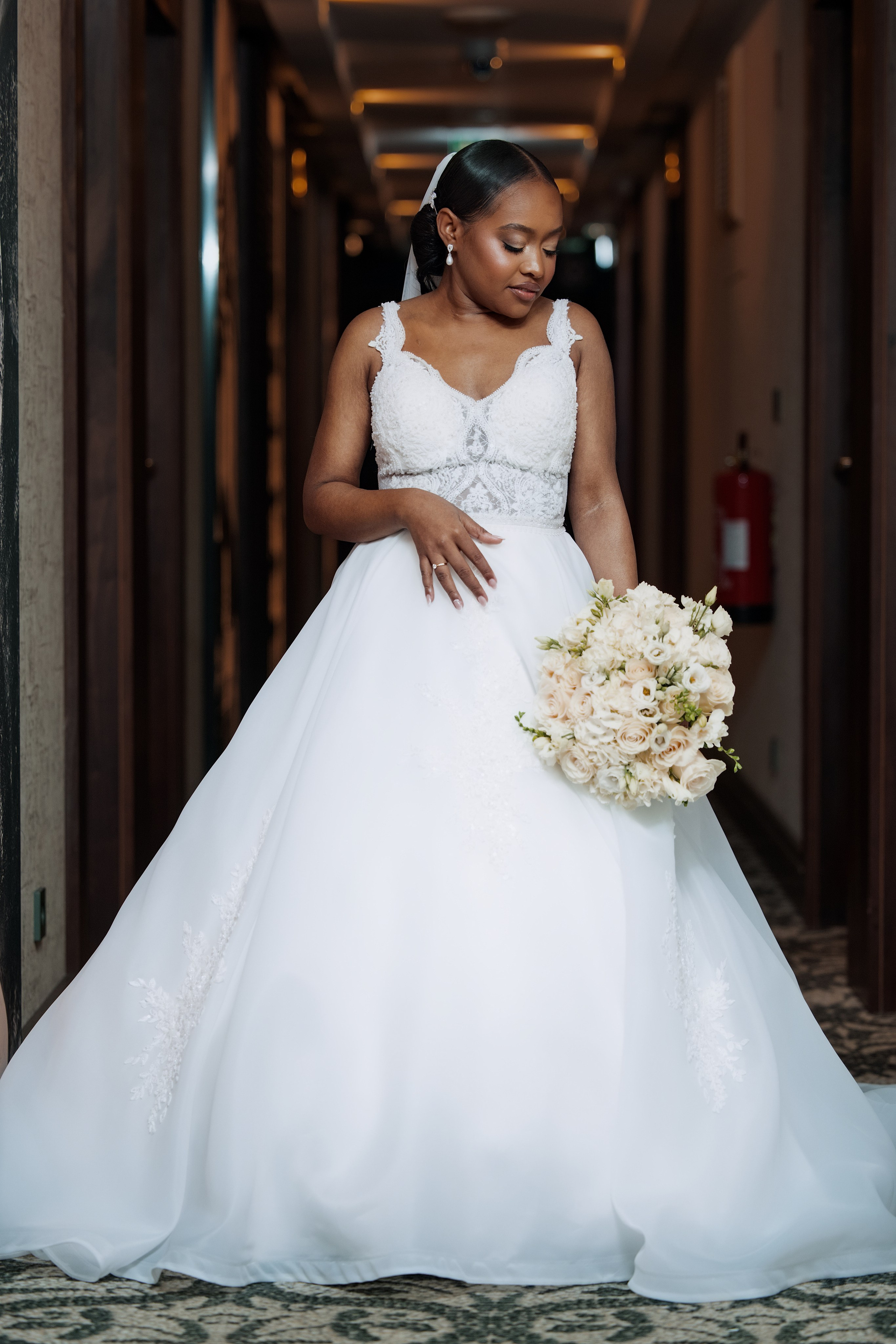 Nawik e Ethson. Fazemos o seu casamento ser lembrado por gerações