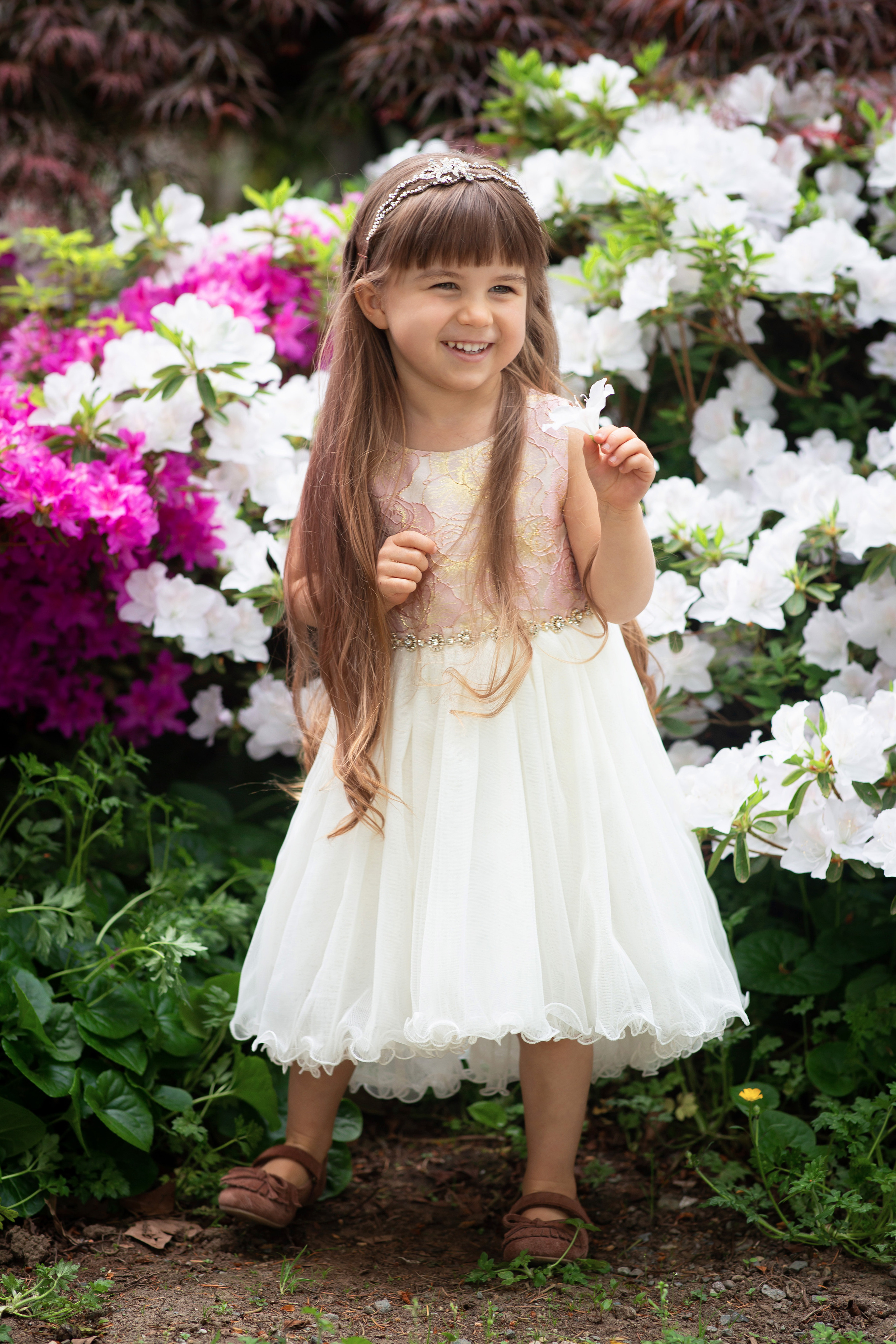 Anniversary photoshoot. YuAnna studio. Family & Kids Photographer in Seattle area, located in