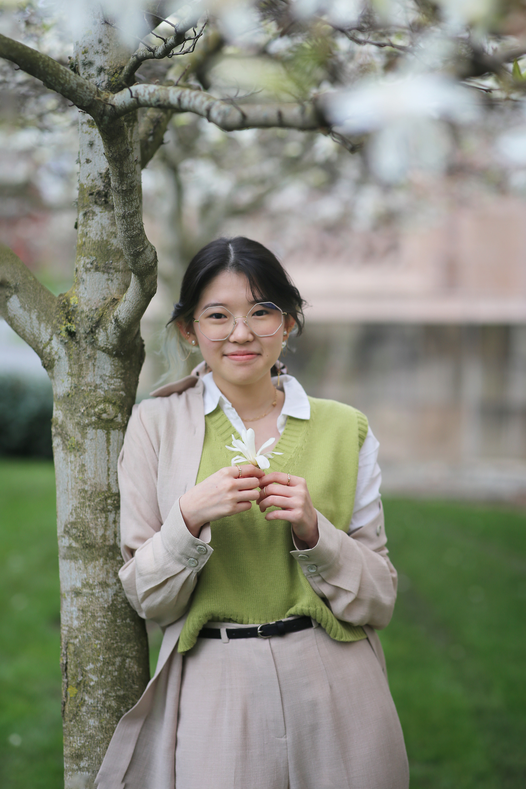 Spring Blossom. YuAnna studio. Family & Kids Photographer in Seattle area, located in