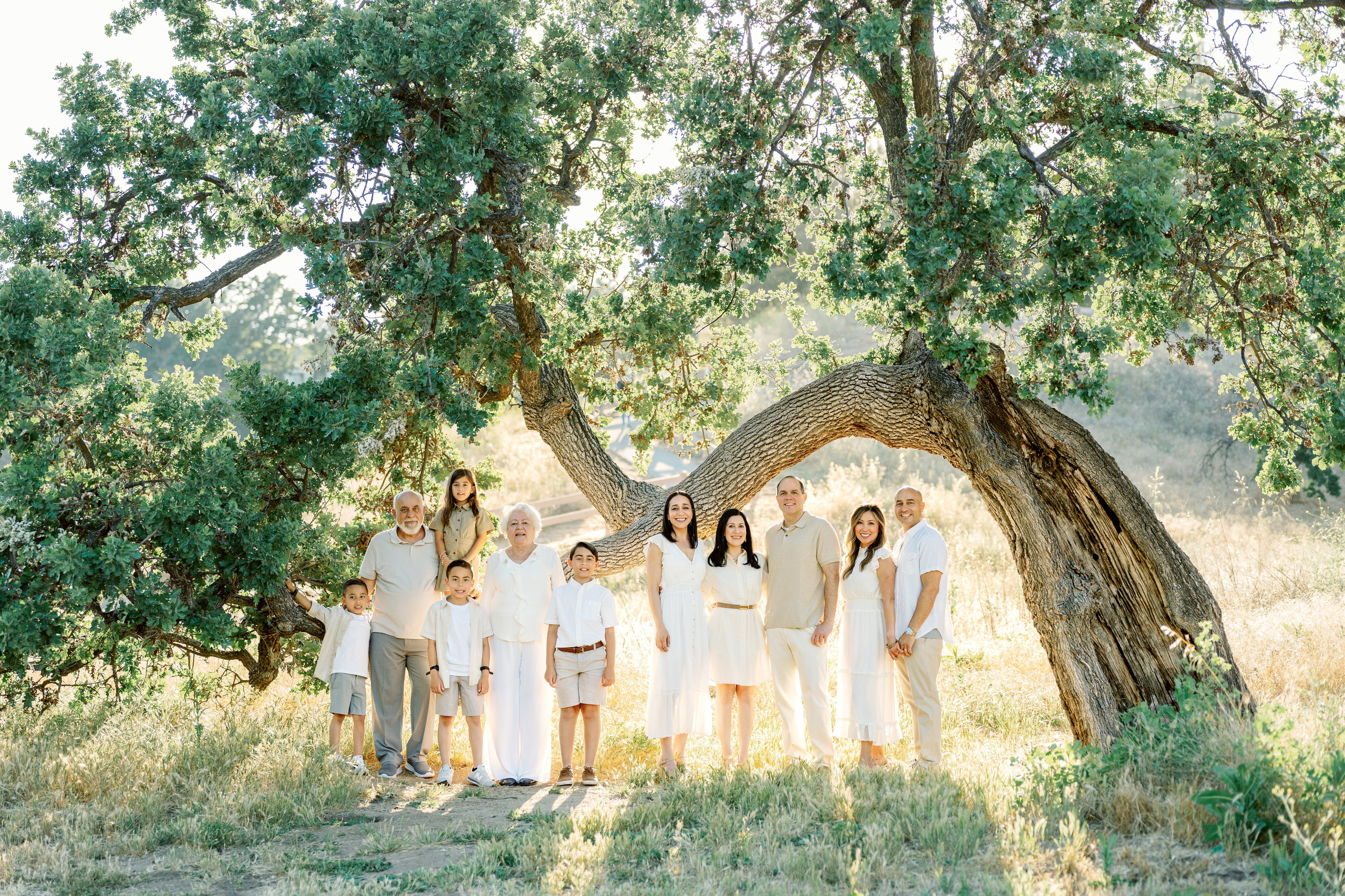 California, Los Angeles, Santa Clarita Family Photoshoot. Wedding Photography & Videography Team in California, Los Angeles, San Francisco, San Diego and Travel