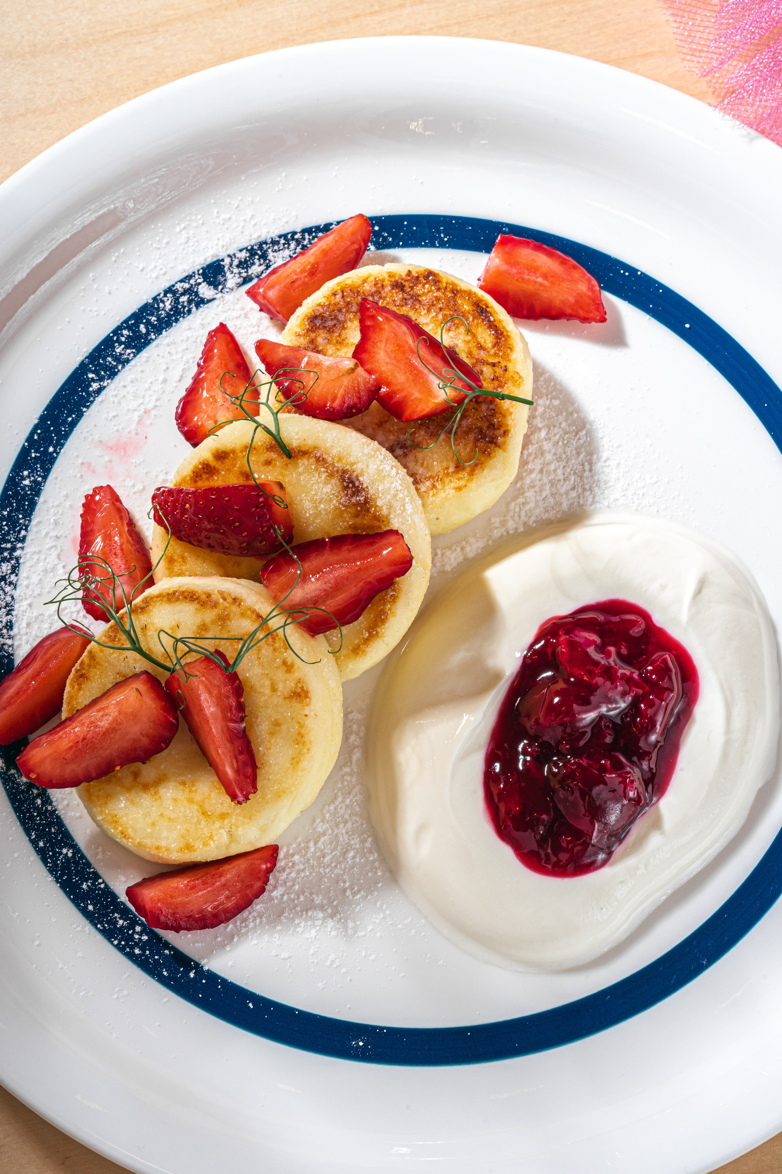 Фуд-фото: «Dessert Ballet». Arina Leonova — Food photographer Tbilisi