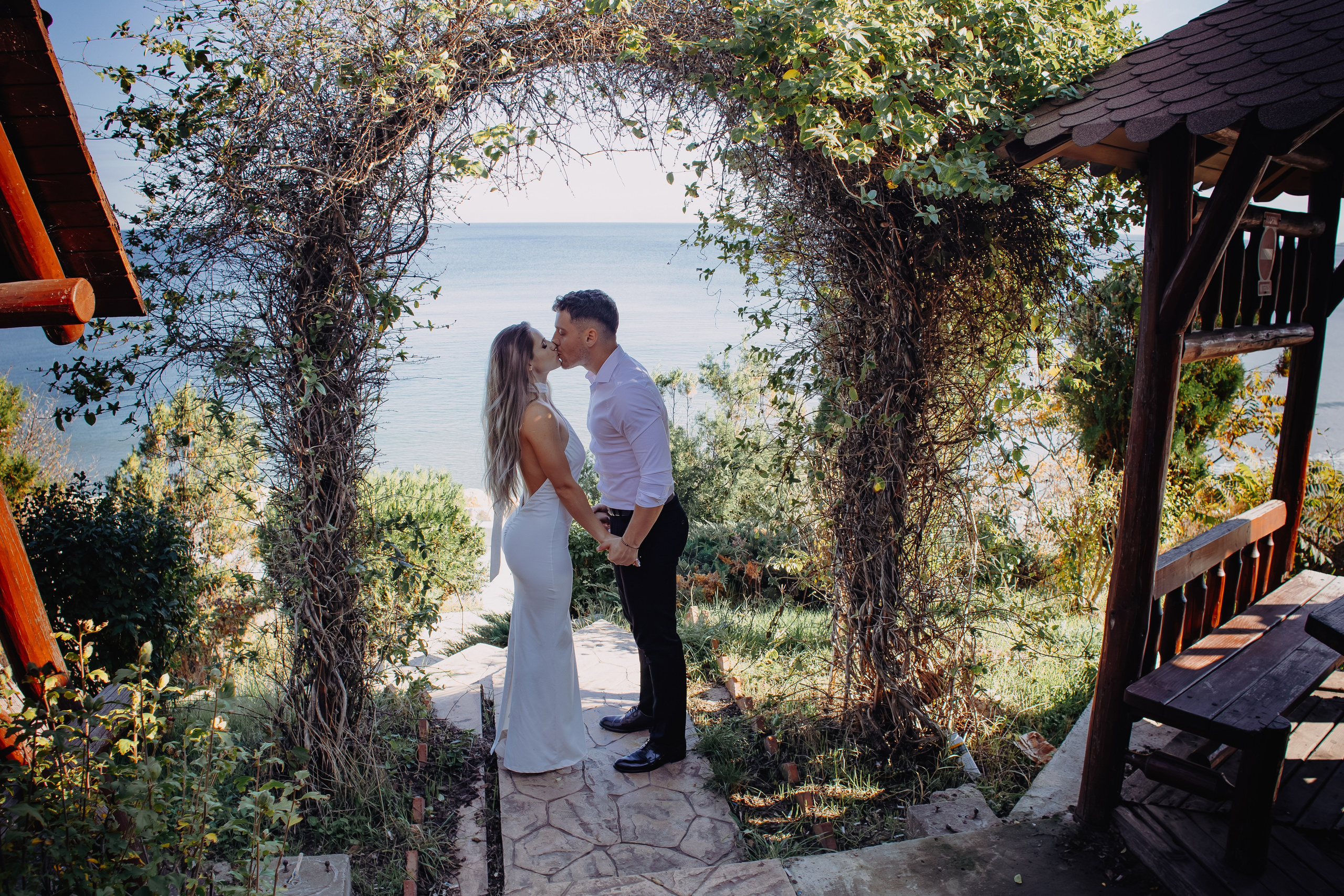 ANDREEA & RAZVAN - SAVE THE DATE. Fotograf Nuntă | Lucian Murgeanu - Fotograf Profesionist Evenimente
