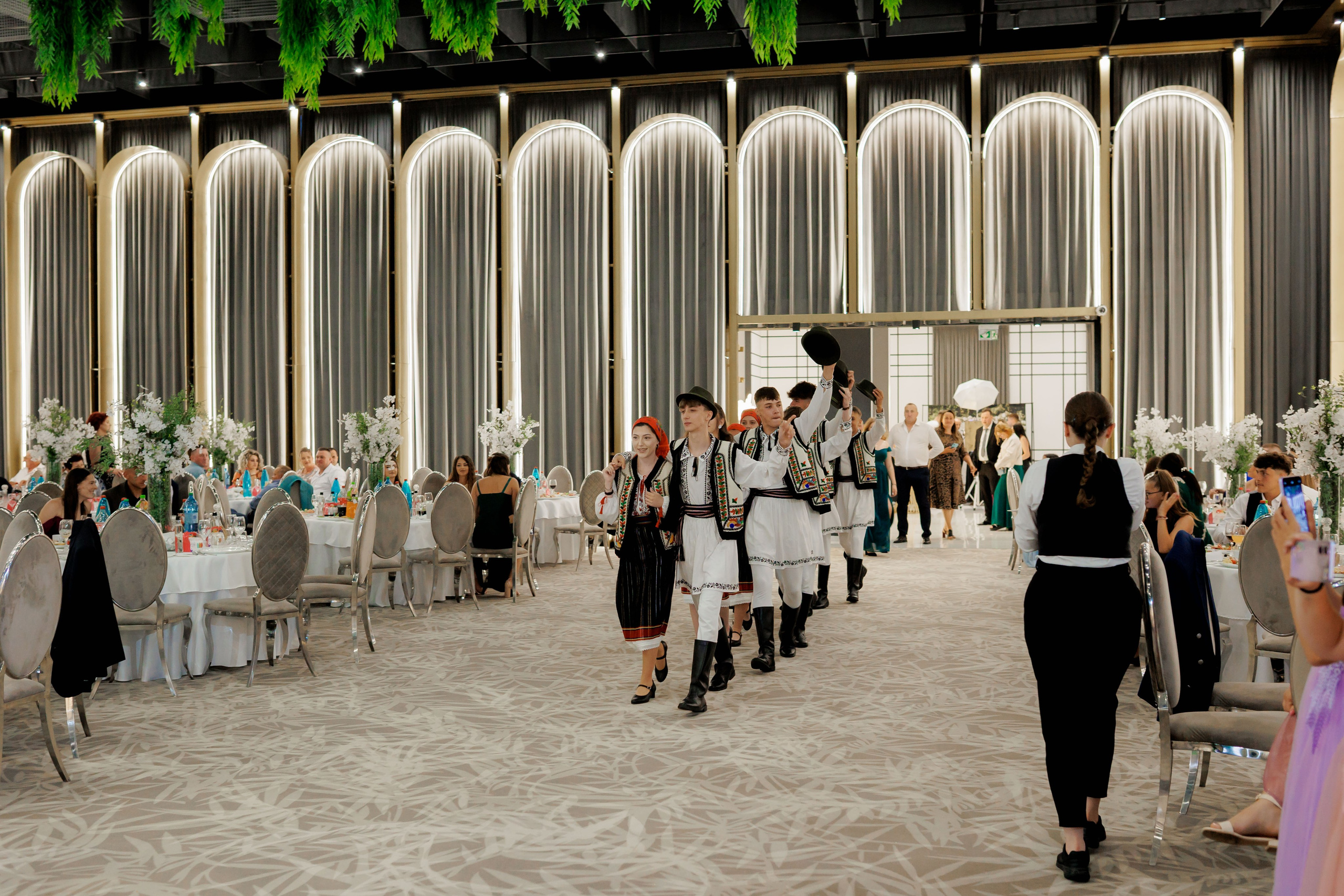 Nunta Nicoleta & Răzvan | Fotografie & Videografie Profesională. Servicii foto-video profesionale, pentru momente de neuitat