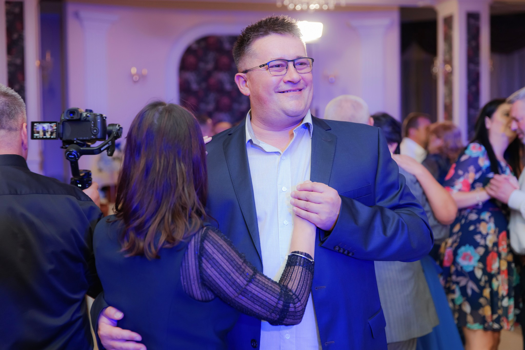 Mihai & Oana. Servicii foto-video profesionale, pentru momente de neuitat