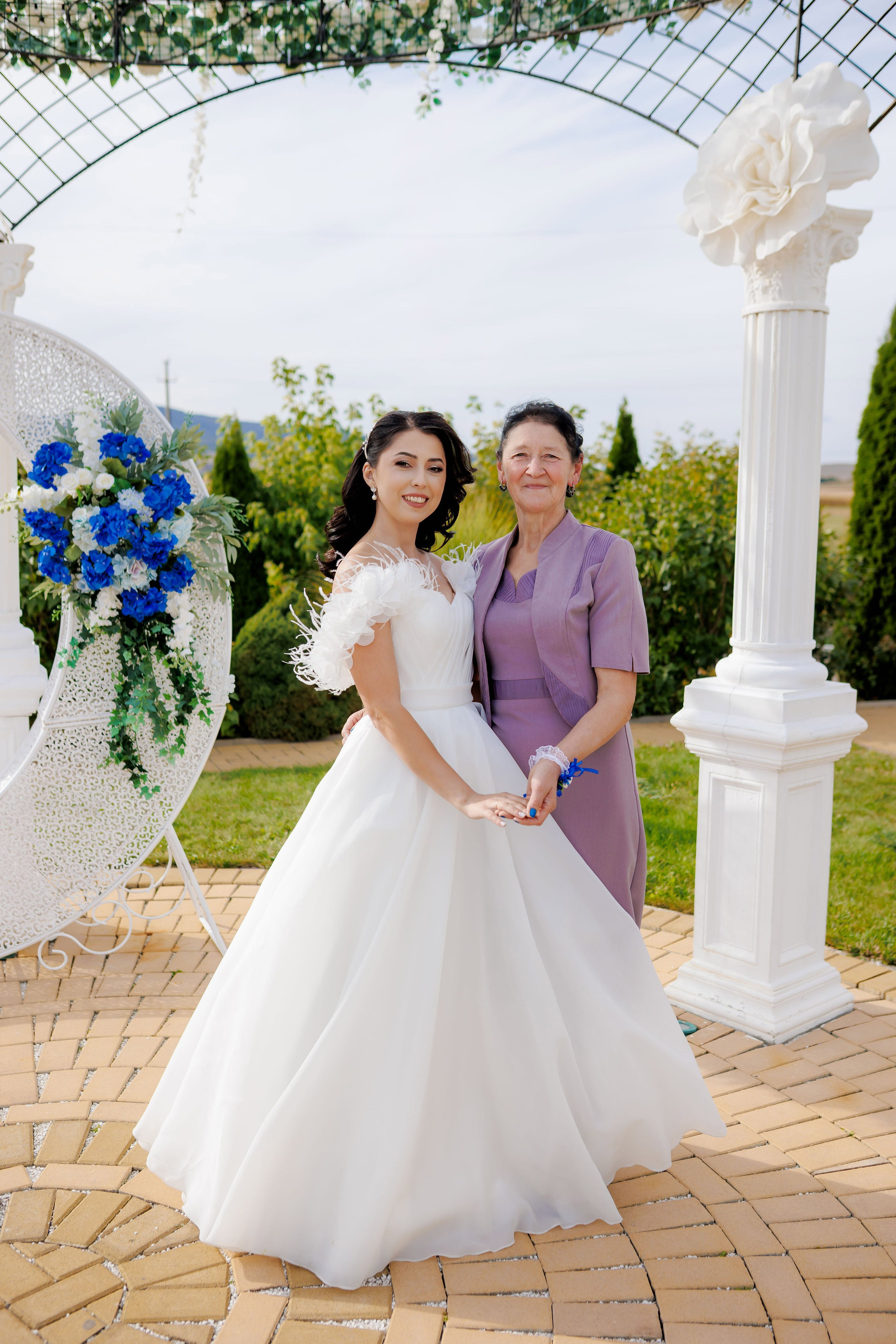 Loredana & Emilian – Ziua Nunții | Videografie - fotografie Botez Suceava, Iași, Botoșani. Servicii foto-video profesionale, pentru momente de neuitat