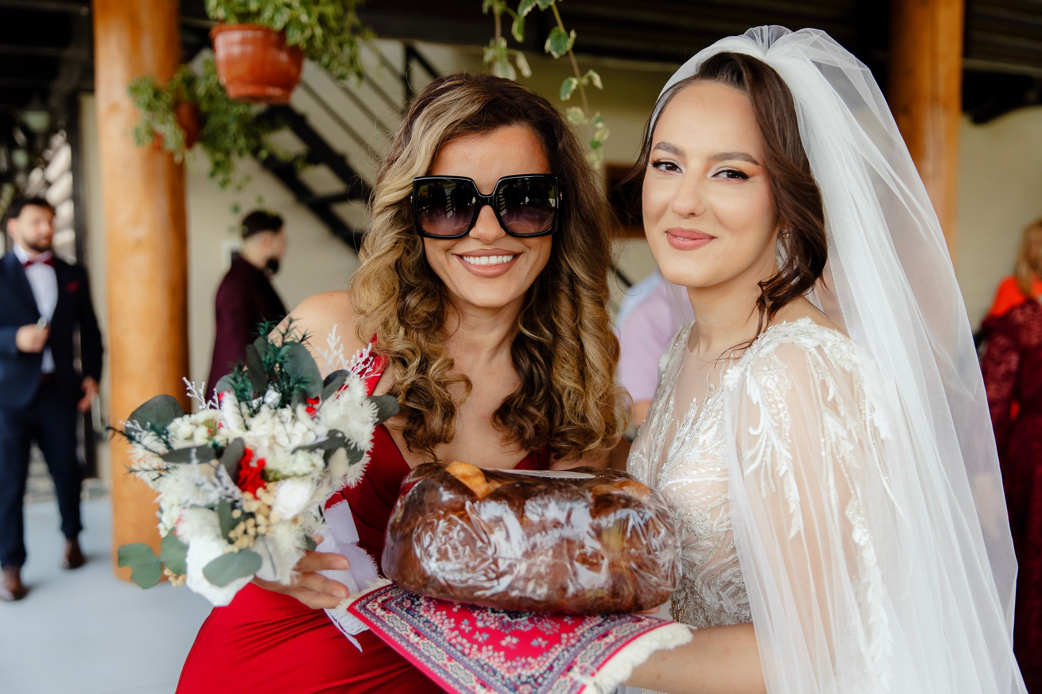 Ioana & Ionuț | Nuntă de poveste la Păstrăvăria Poiana din Mălini județul Suceava. Servicii foto-video profesionale, pentru momente de neuitat