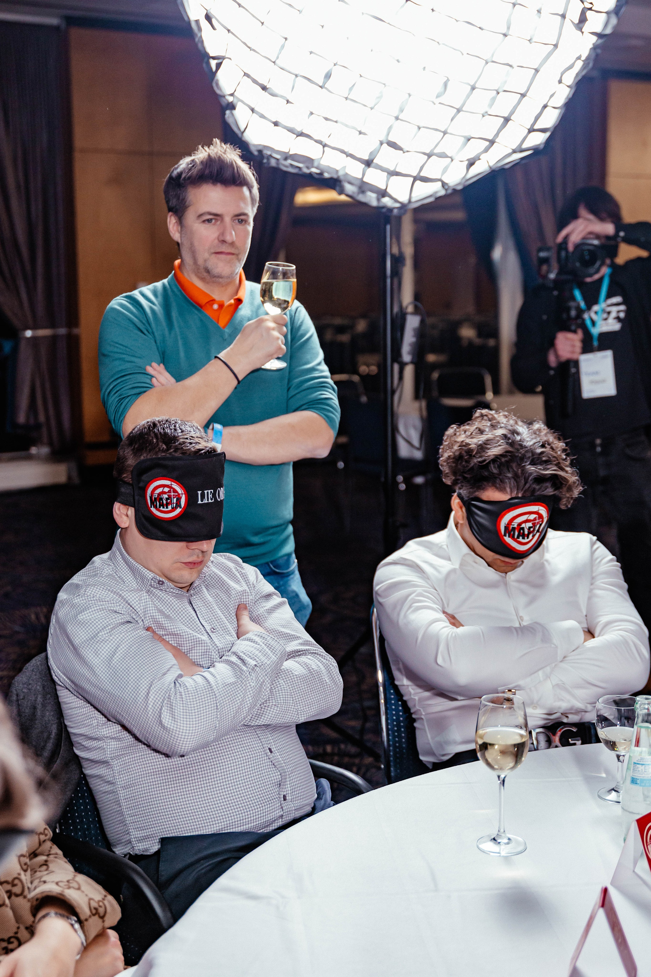 Club Bizon. Portrait family photographer in Berlin Elena Zakh