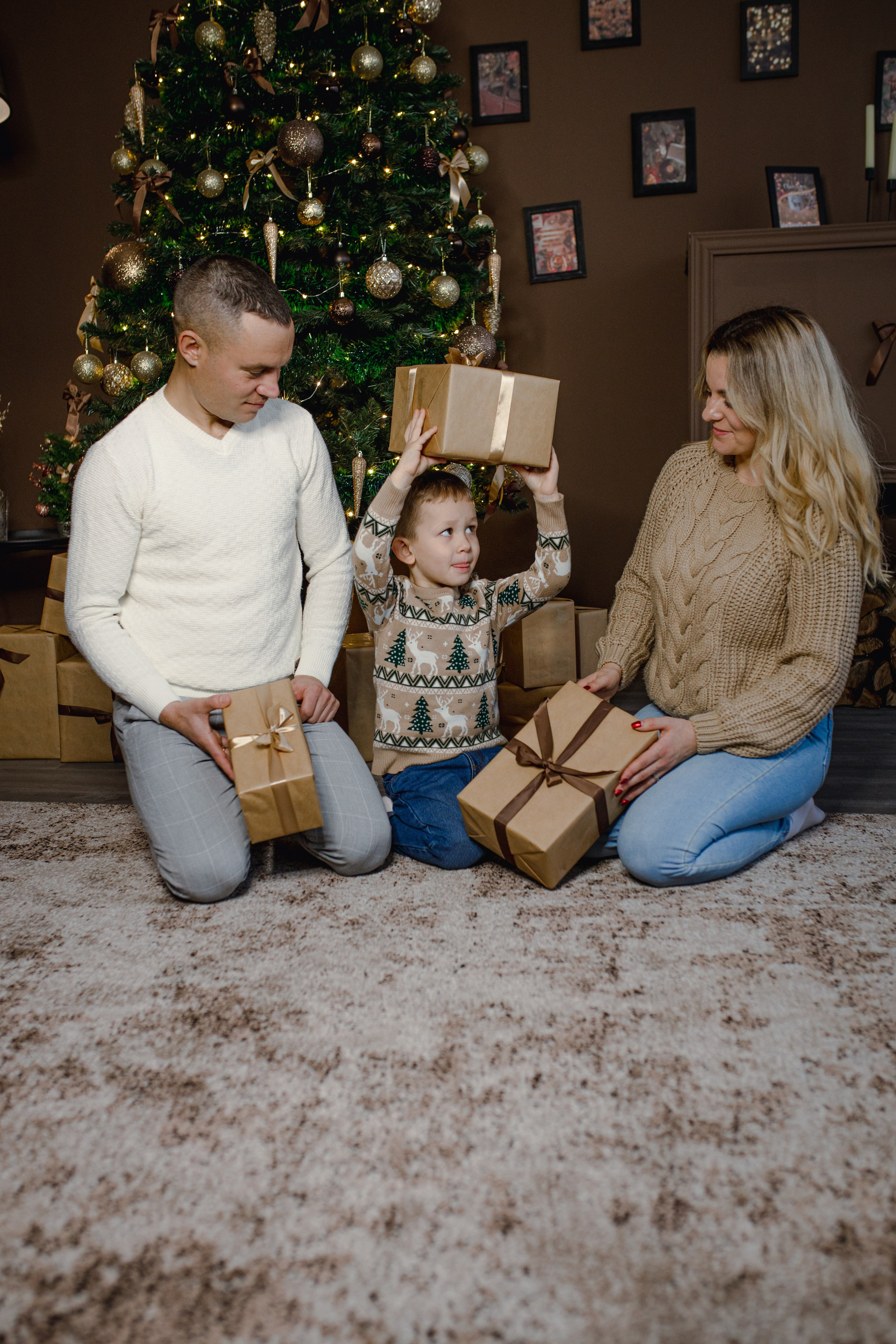 Familia Amari. Fotograful evenimentului tău