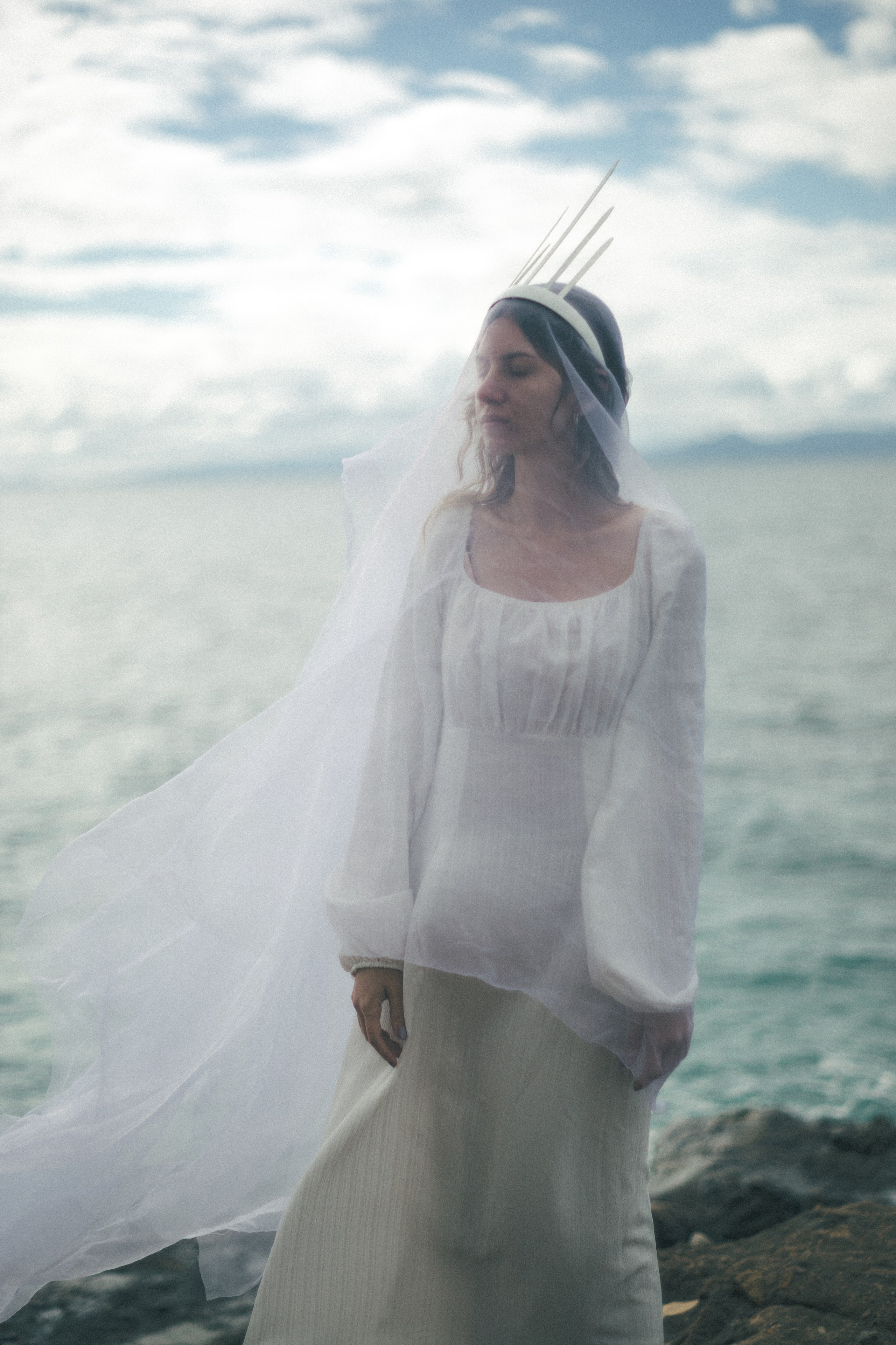 Light and Darkness with Aggeliki and Miriam. Photographer in Greece Kristina