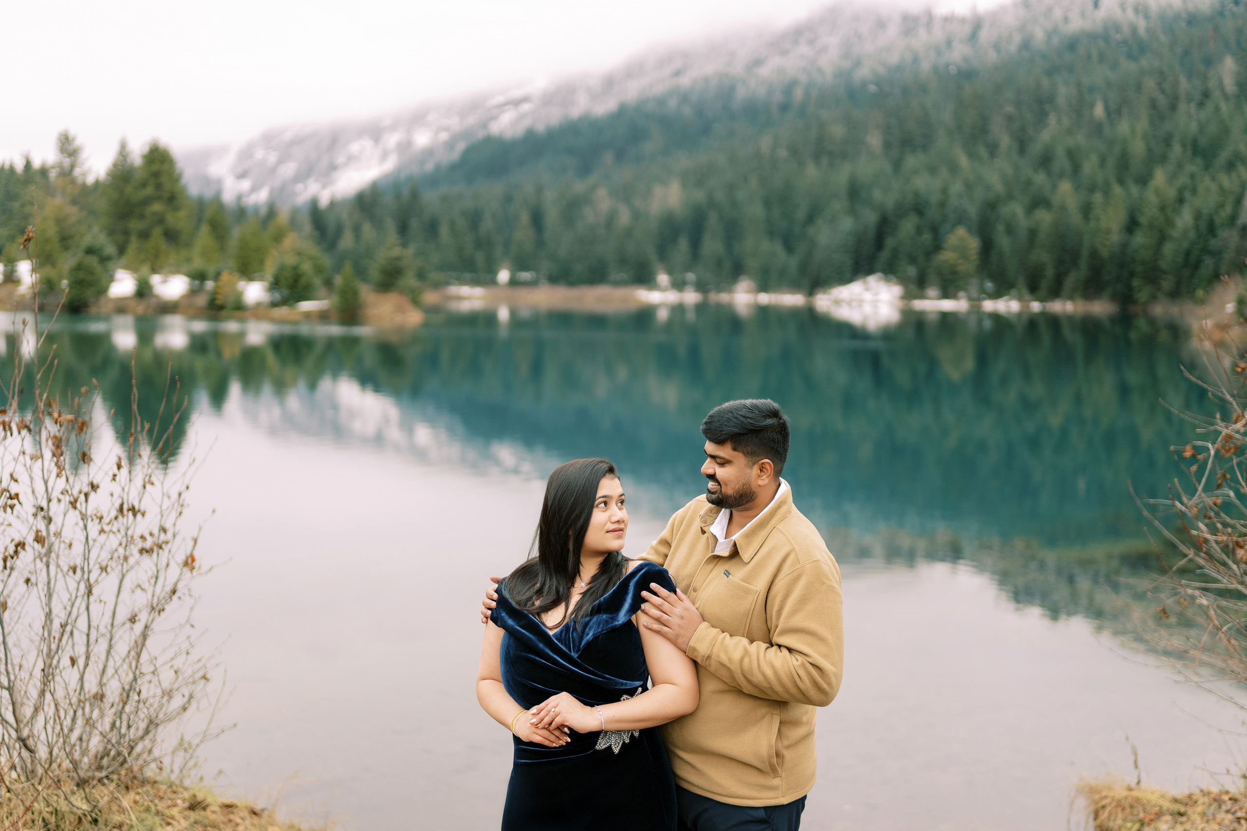 Engagement photoshoot. Date & TJ. Gold Creek Pond. December 2024. EVAN ARISTOV WEDDING PHOTOGRAPHY — Seattle Wedding Photographer
