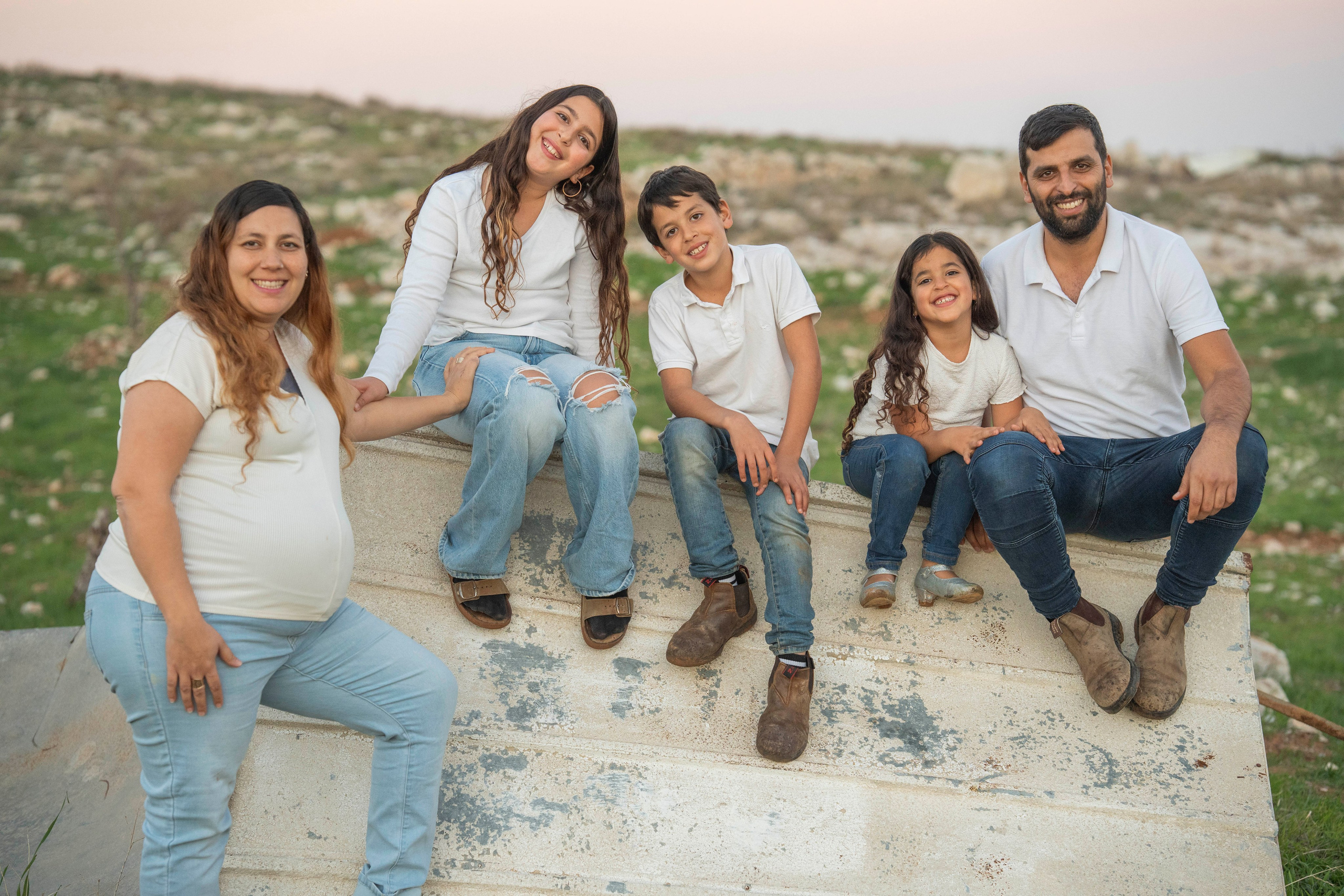 עדיאל ושולמית. יוסף מזרחי צילום חתונה, ברית וזוגיות. צלם מקצועי שאוהב להוציא אתכם הכי יפים ברגעים הכי מרגשים
