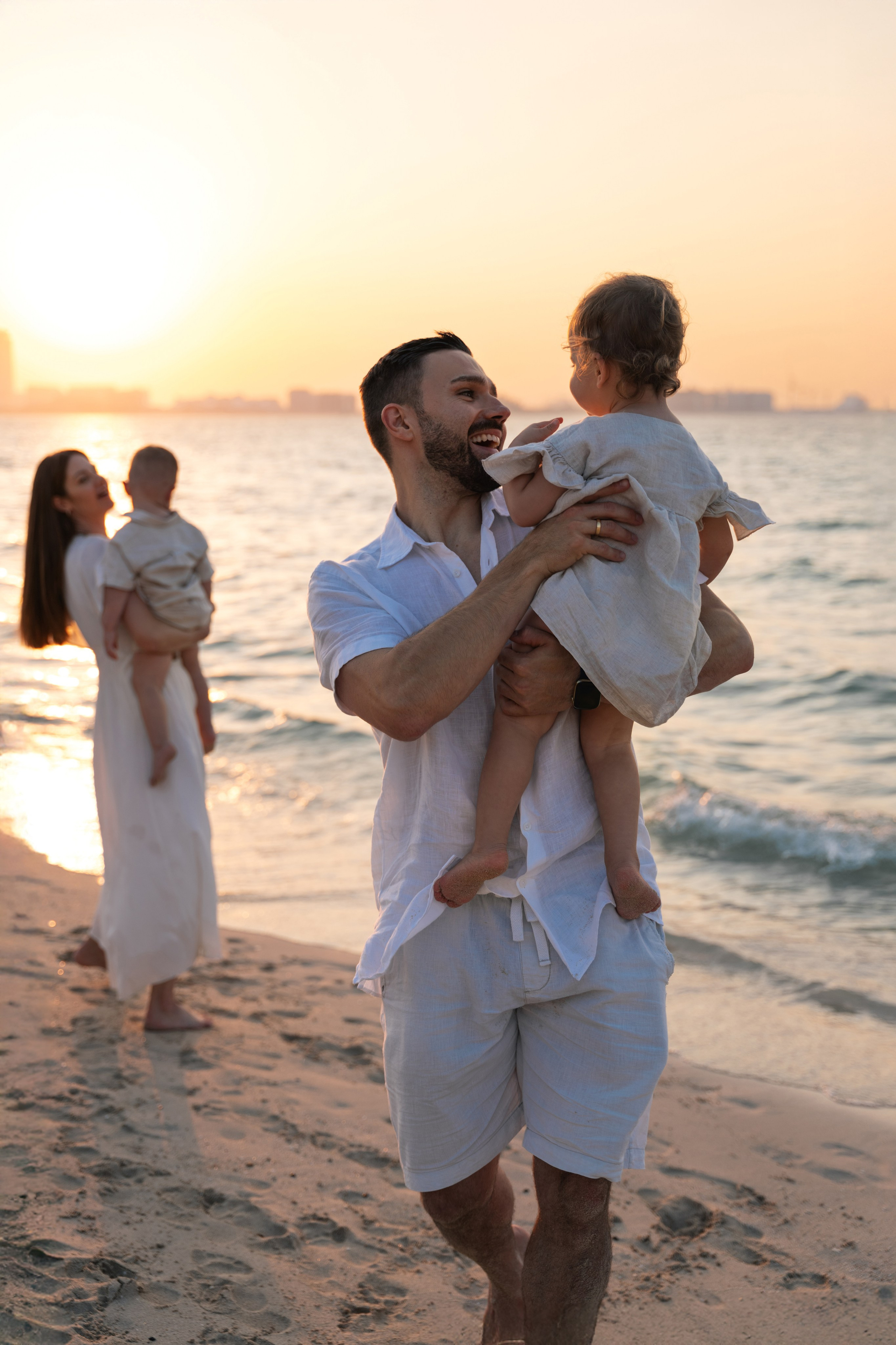 Beach day. Angela Iakovleva — Family Photographer in Dubai