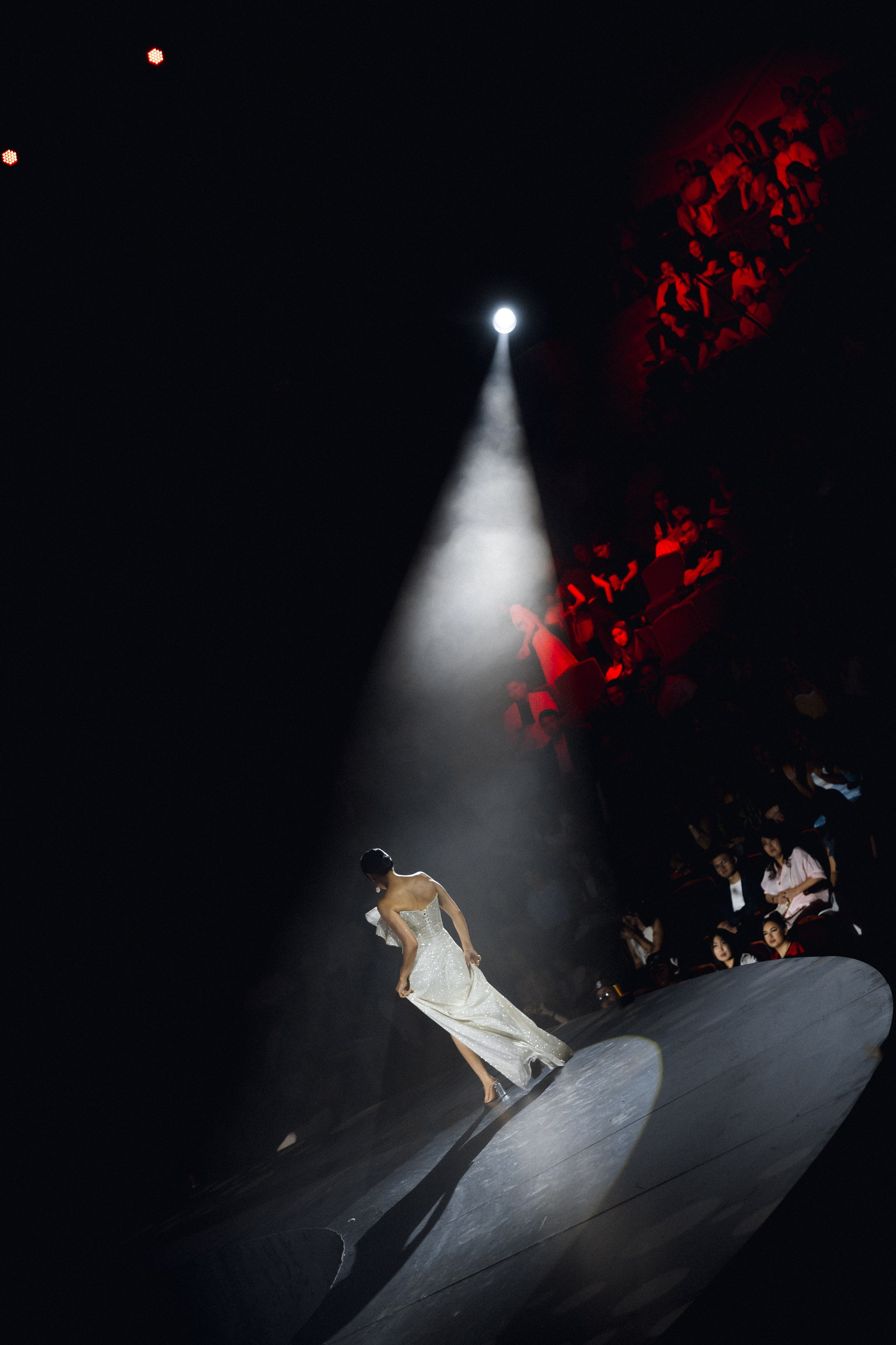 VONAMA CULT SHOW 2025. Азимжан Нуритдинходжаев — свадебный фотограф