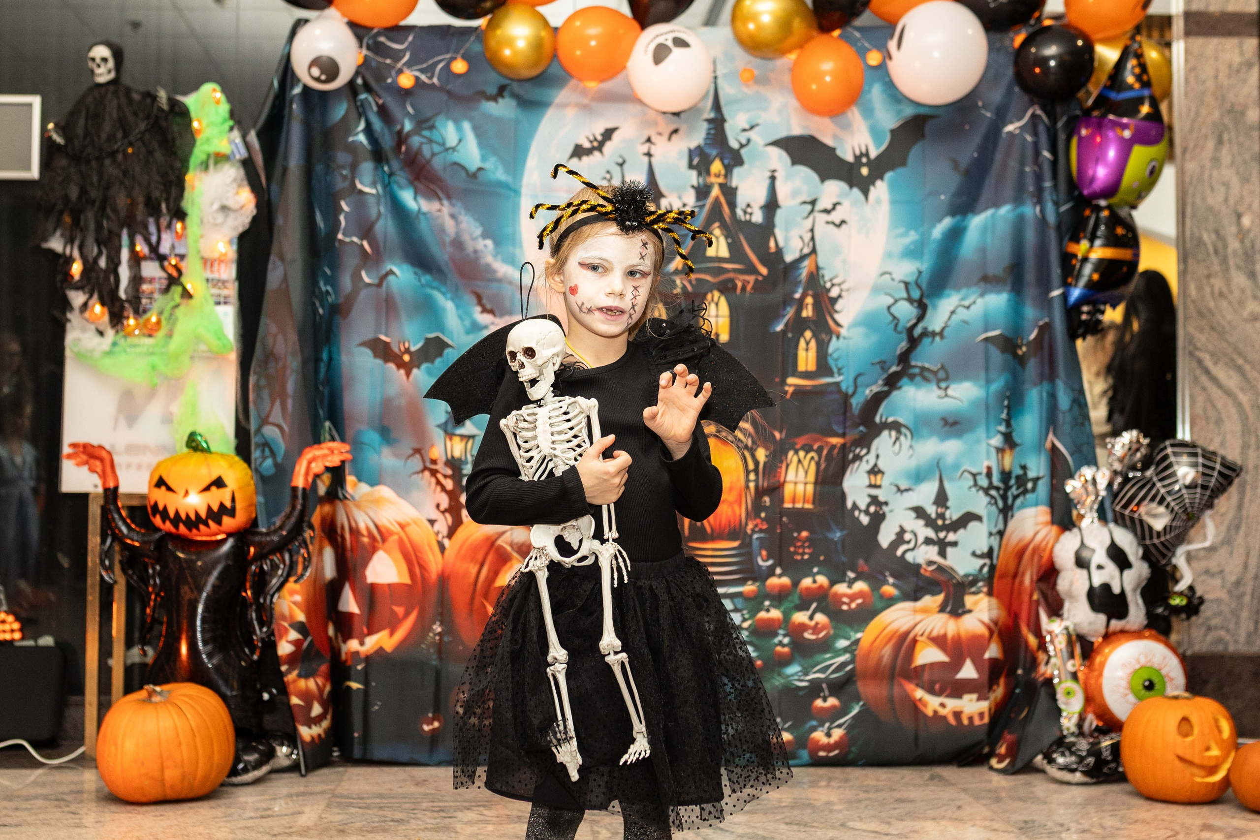 Leo dance studio Helloween 2025. Семейный и детский фотограф в Варшаве Мила Бобровская