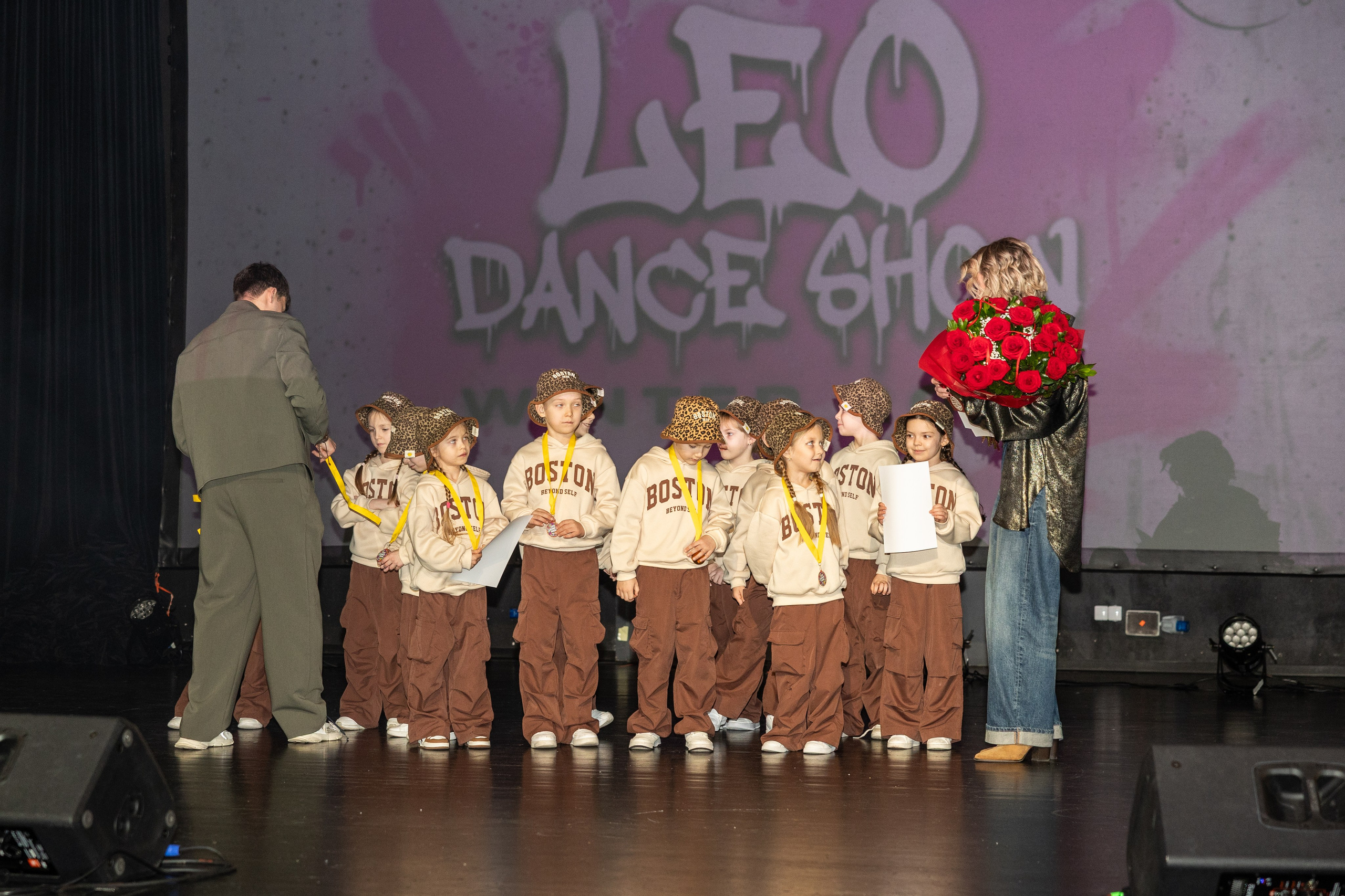 LEO DANCE SHOW WINTER 2025. Семейный и детский фотограф в Варшаве Мила Бобровская