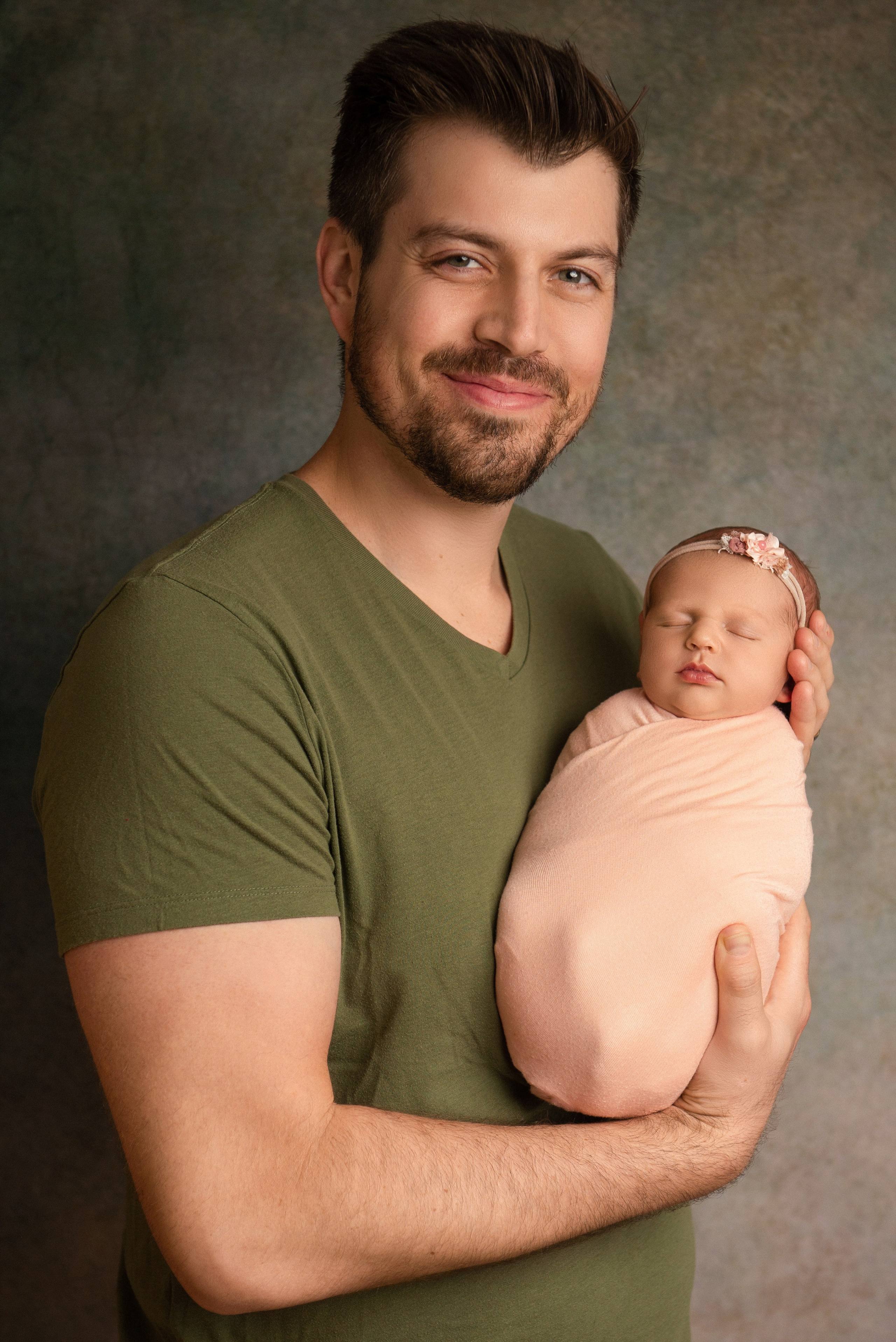 FAMILY / MATERNITY. Ottawa Newborn and Baby Newborn Photographer Elena Helali