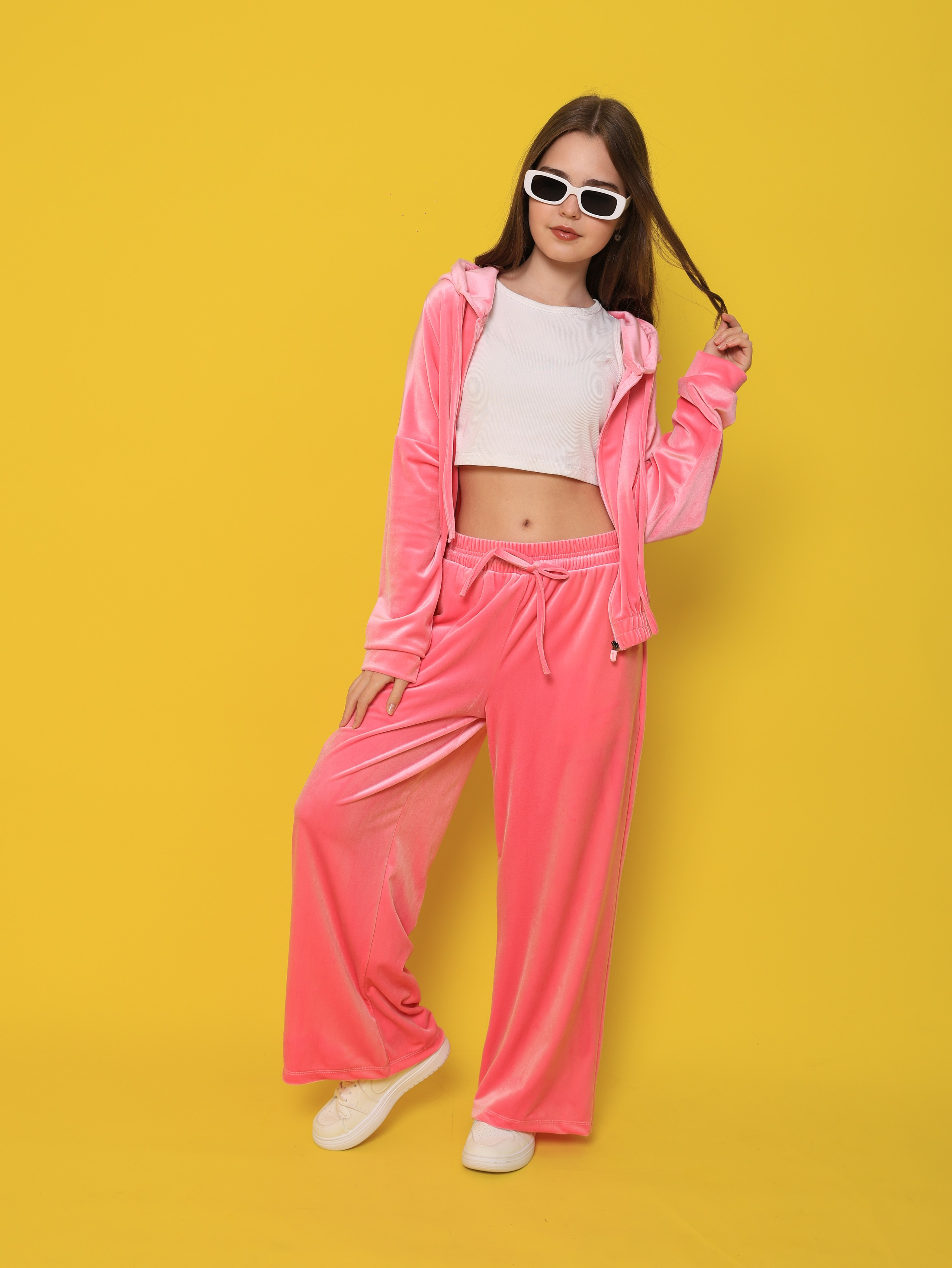Fashion / Commercial ретушь. Аяна Крапивкина — профессиональная ретушь и AI-визуал