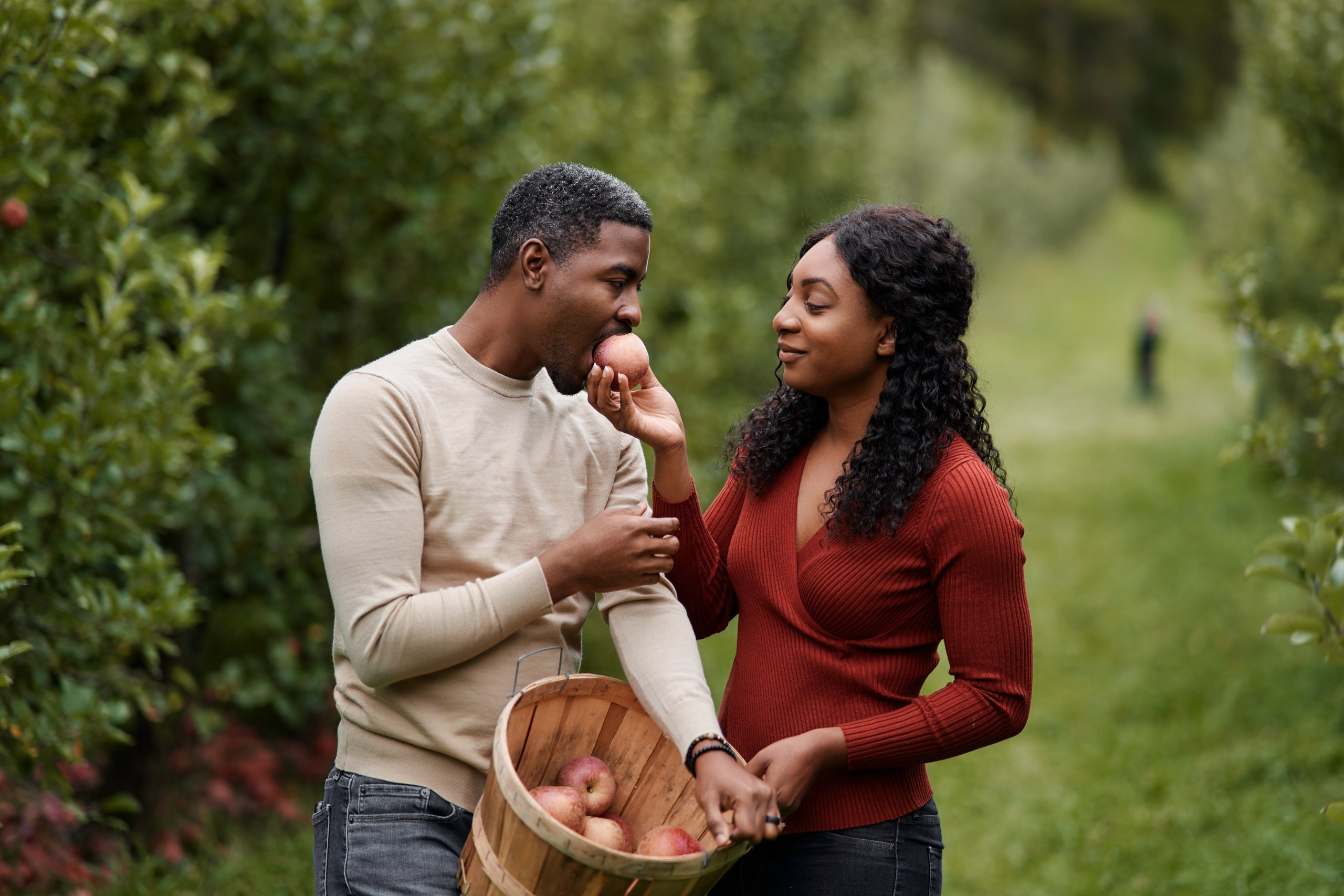 Engagement photo shoot NYC. Professional Wedding and event photographer USA New York