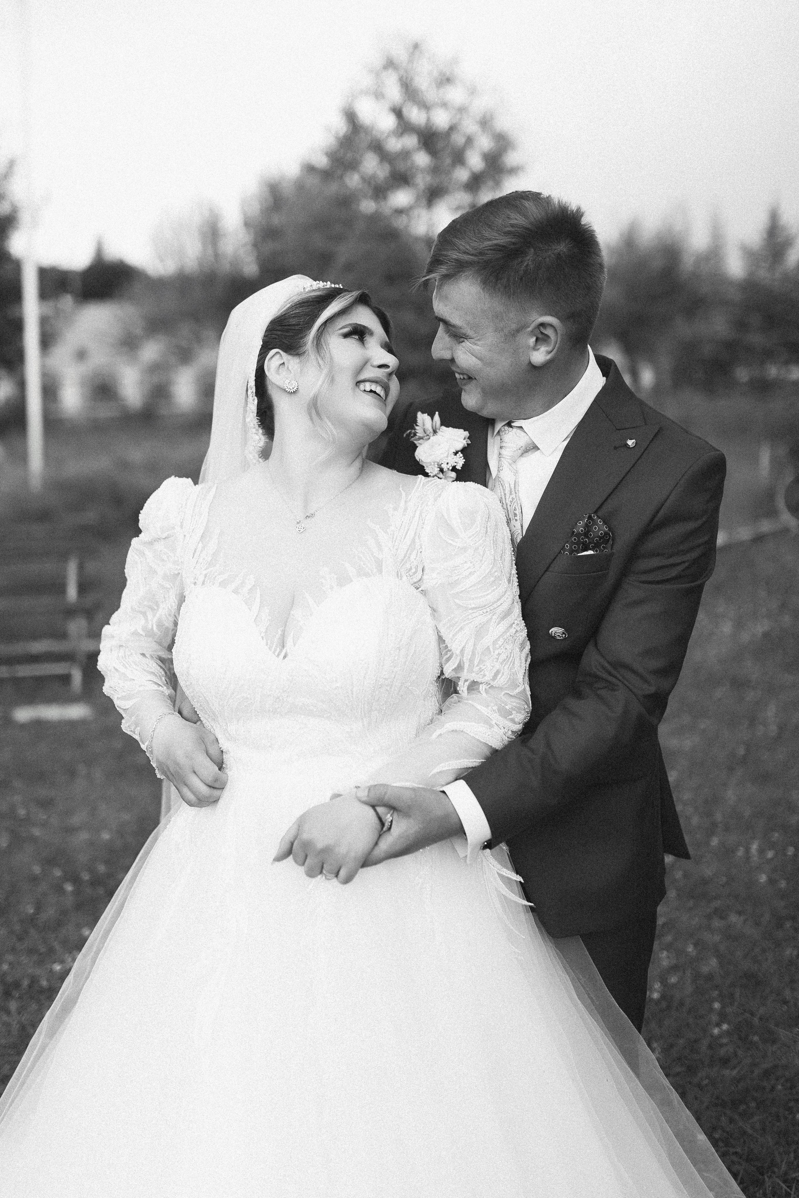 Oana & Andrei. Vlad Aconstantinesei Photographer