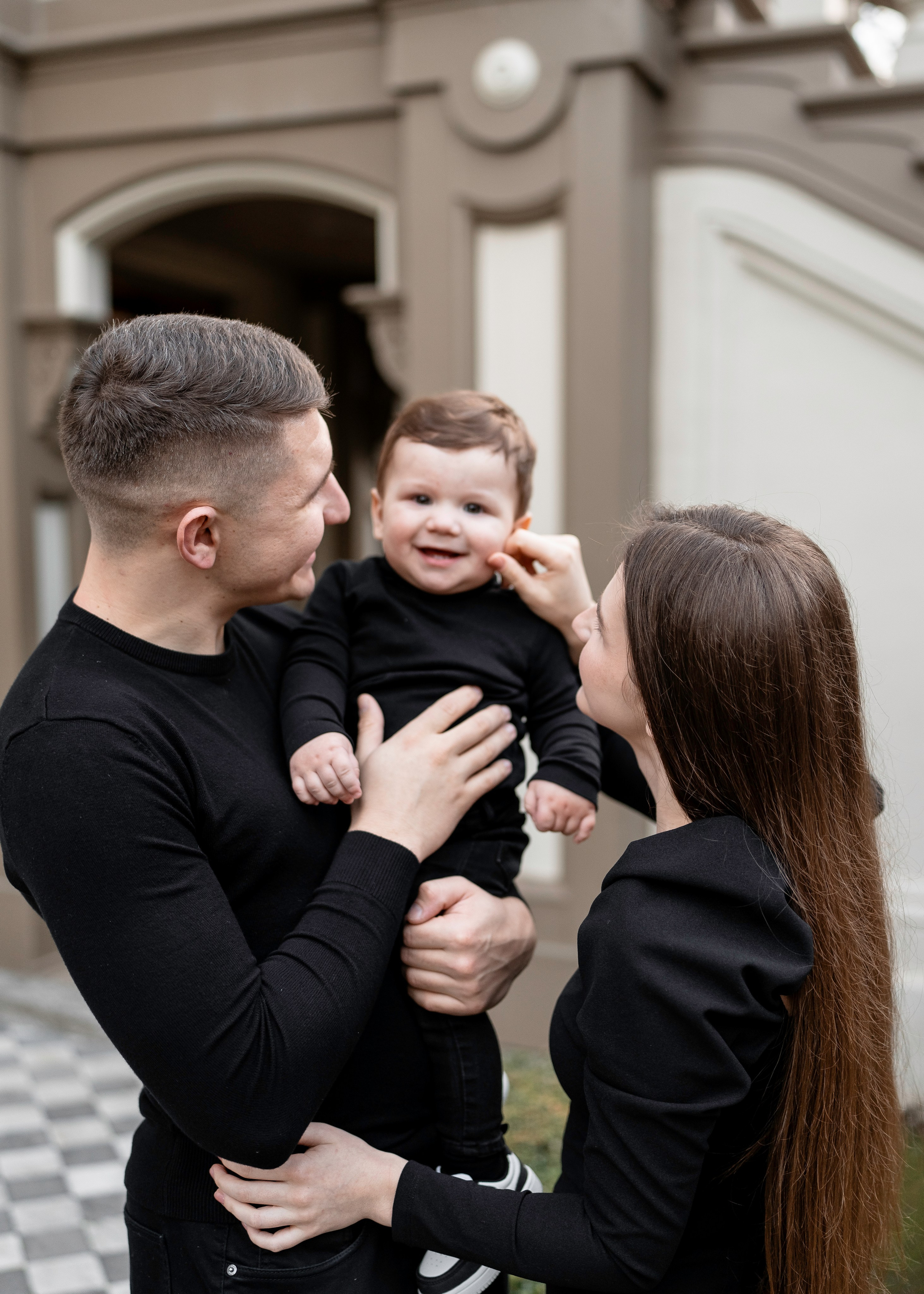 Artem, Nadia & Elisha. Family photographer in Sacramento | Sofia Pavenko