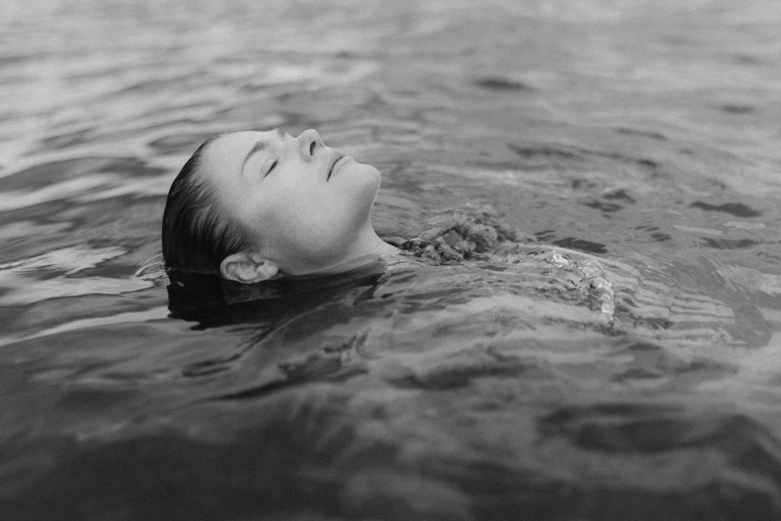 Marta. Wedding and Portrait Photographer Evie Moon