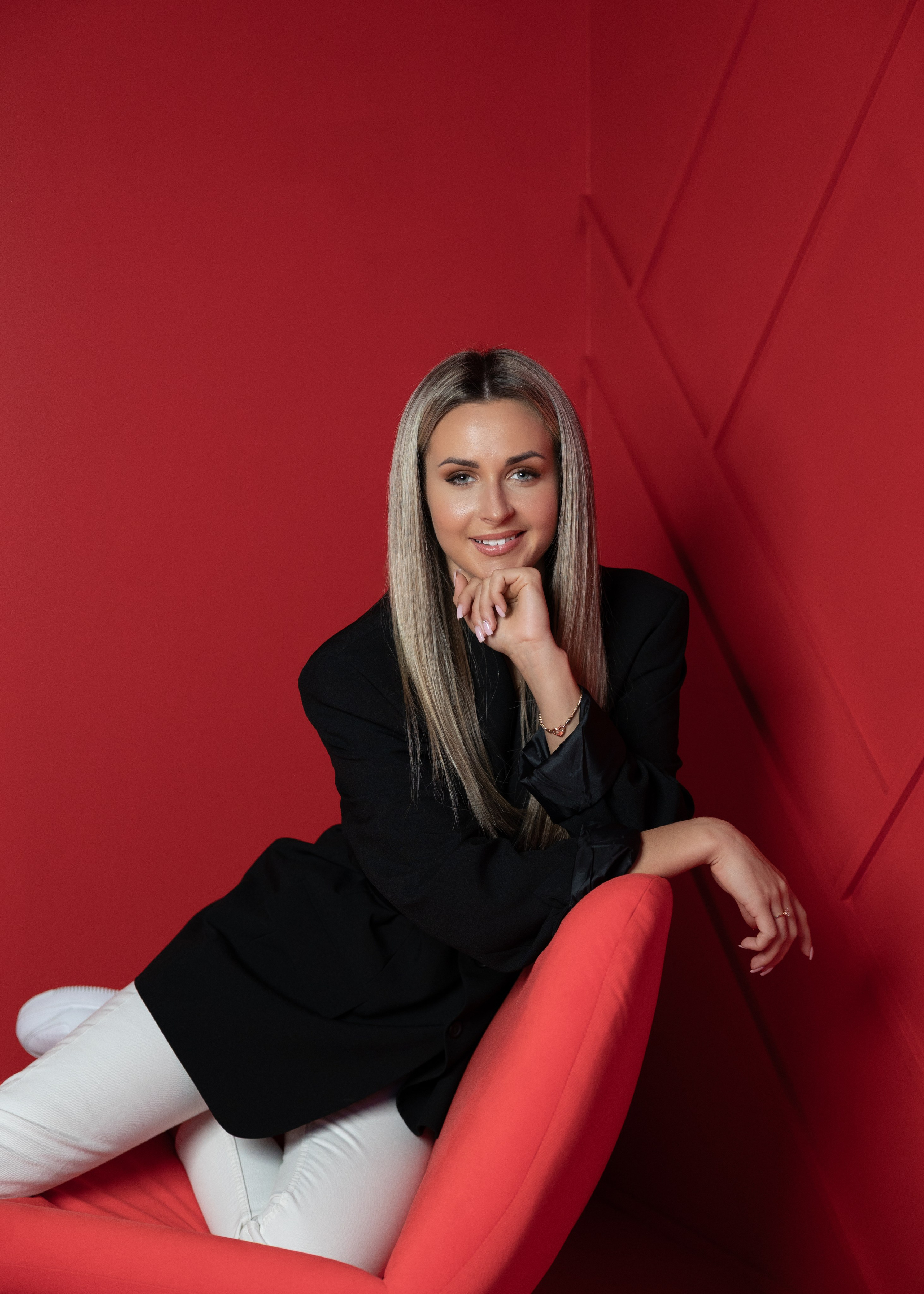 Portretu izlase. Sajūtu un mirkļu fotogrāfs no Rīgas, Mārtiņš Babris