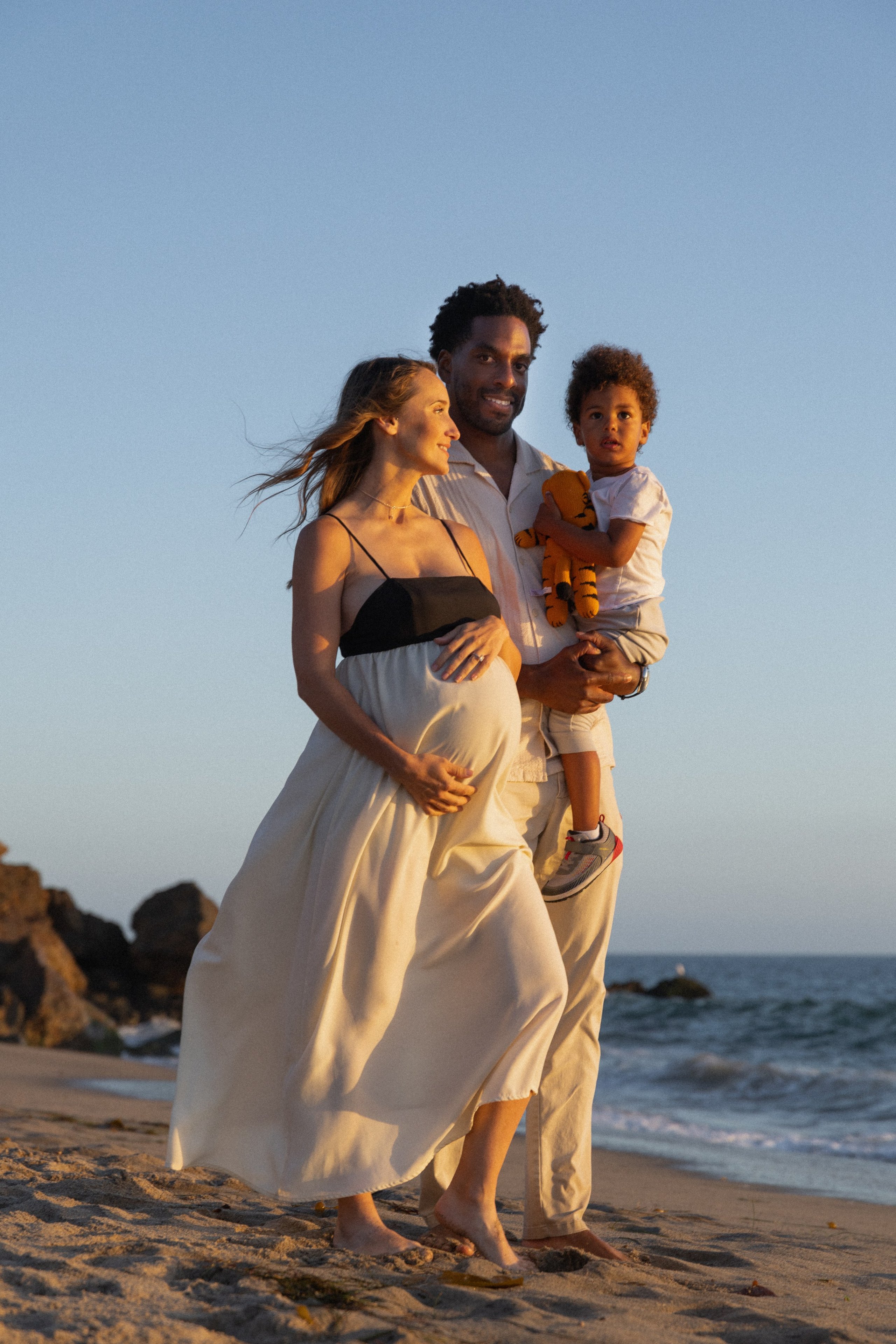 Family photoshoot: Growing Love. 3+1. Portrait, family, maternity & wedding photography & videography in SoCal Kseni Vibe