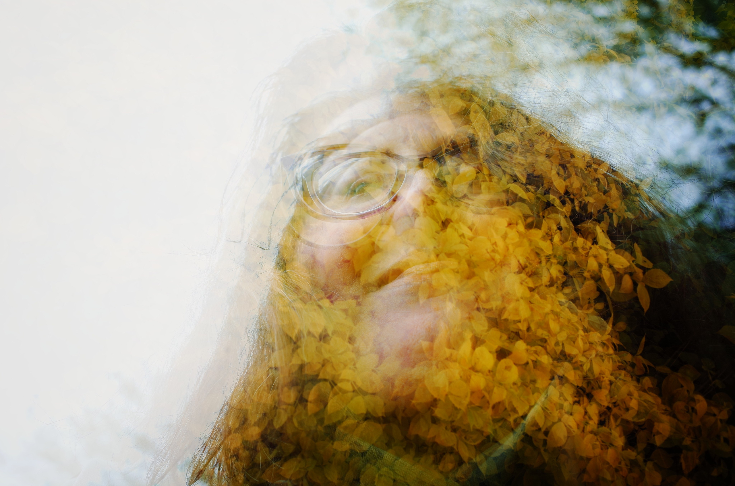 Kingsnorth in Gold. Victoria Dini. Art photography in London / Folkestone, UK