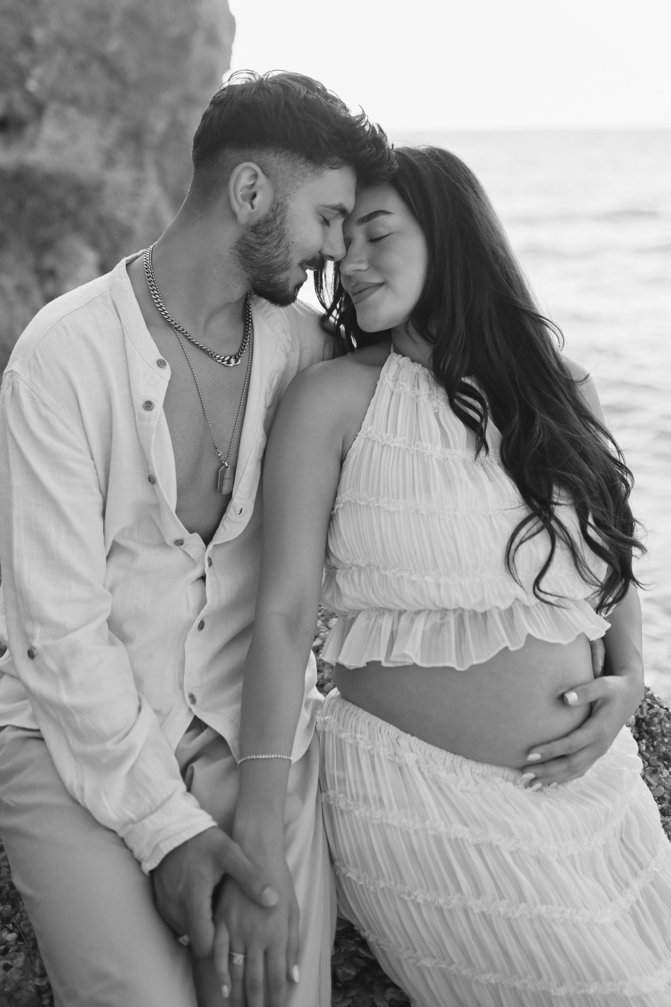 Ρομαντική φωτογράφιση εγκυμοσύνης στη Ρόδο. Φωτογράφος νεογέννητων στη Ρόδο. Φωτογράφιση εγκυμοσύνης