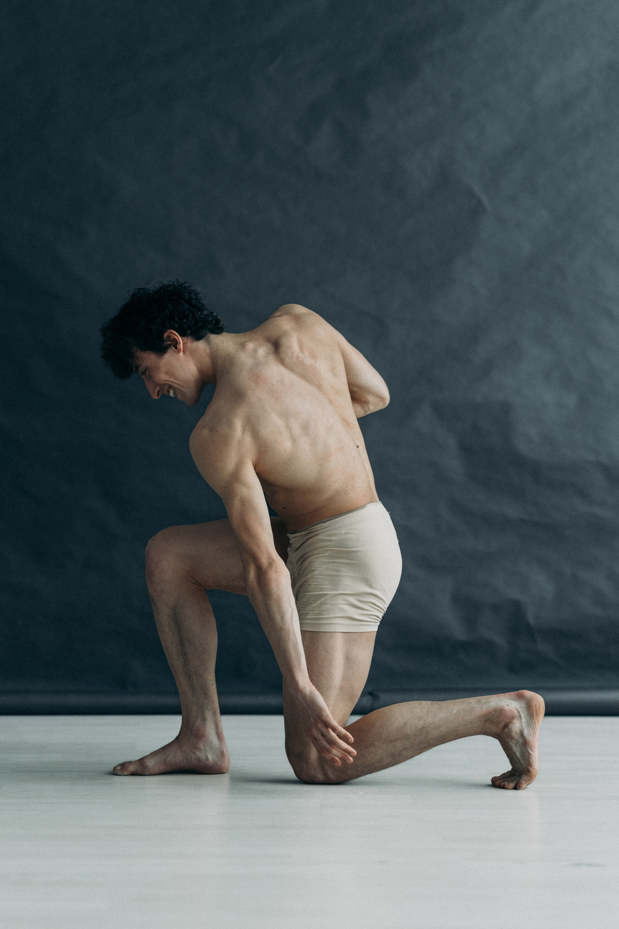 DANCERS. Victoria Olonen – Cinematic Portrait Artist | Helsinki & Europe