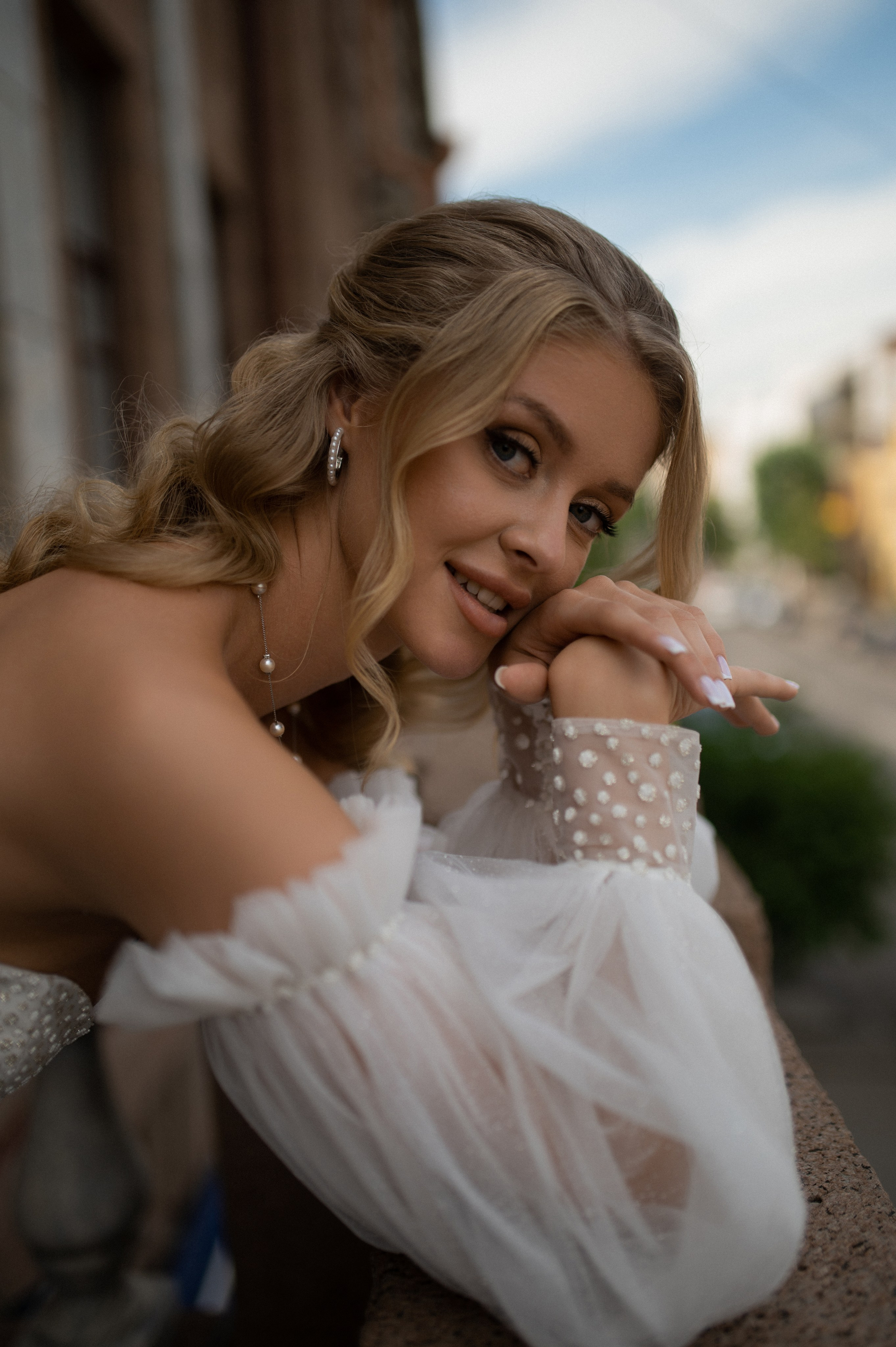 STOP! Wait a minute. Wedding and commercial photographer