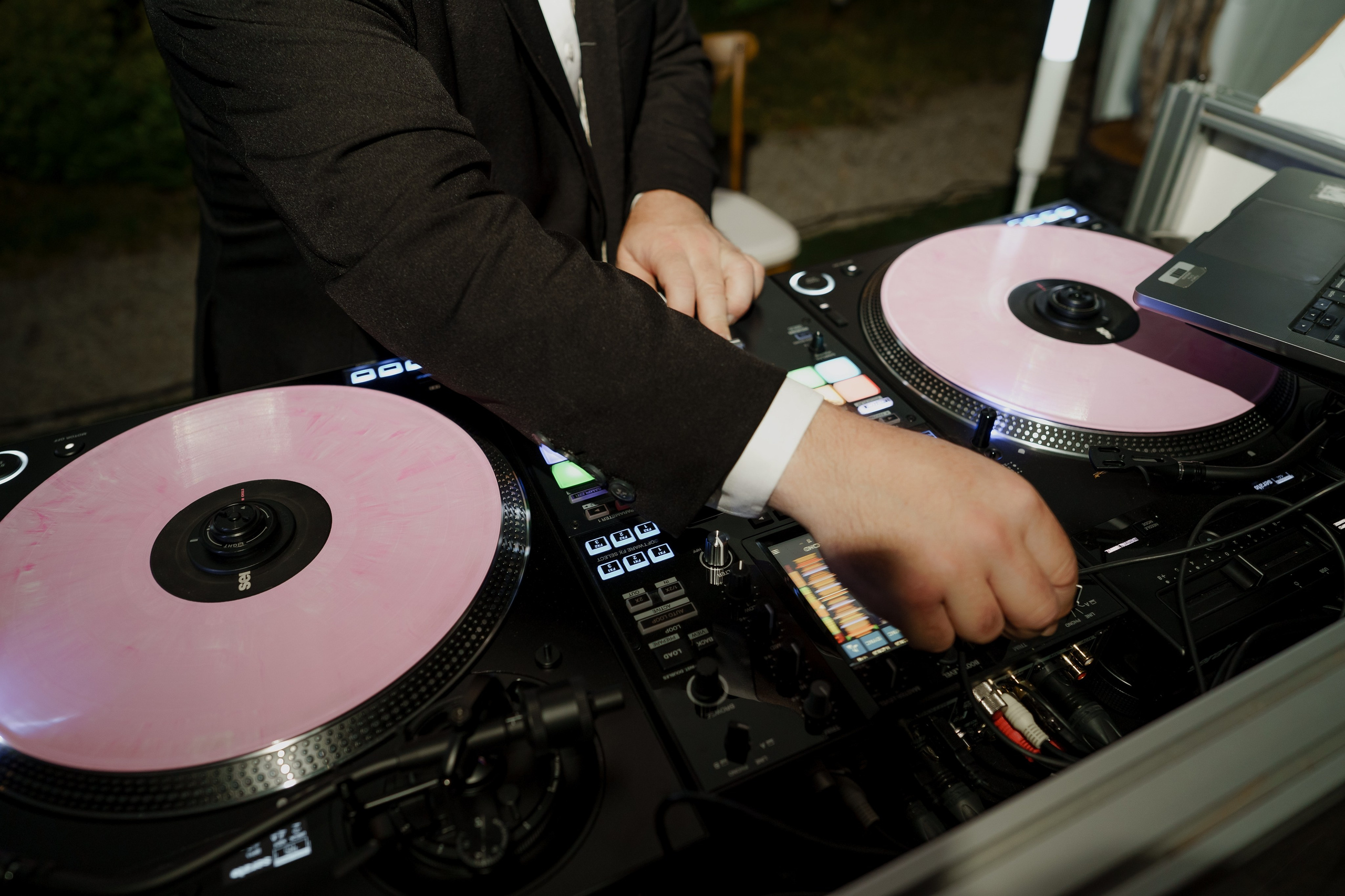 Nicole Kian. Orange County Wedding Photographer & Videographer | Candid & Timeless Wedding Photo + Video | Italiantsev