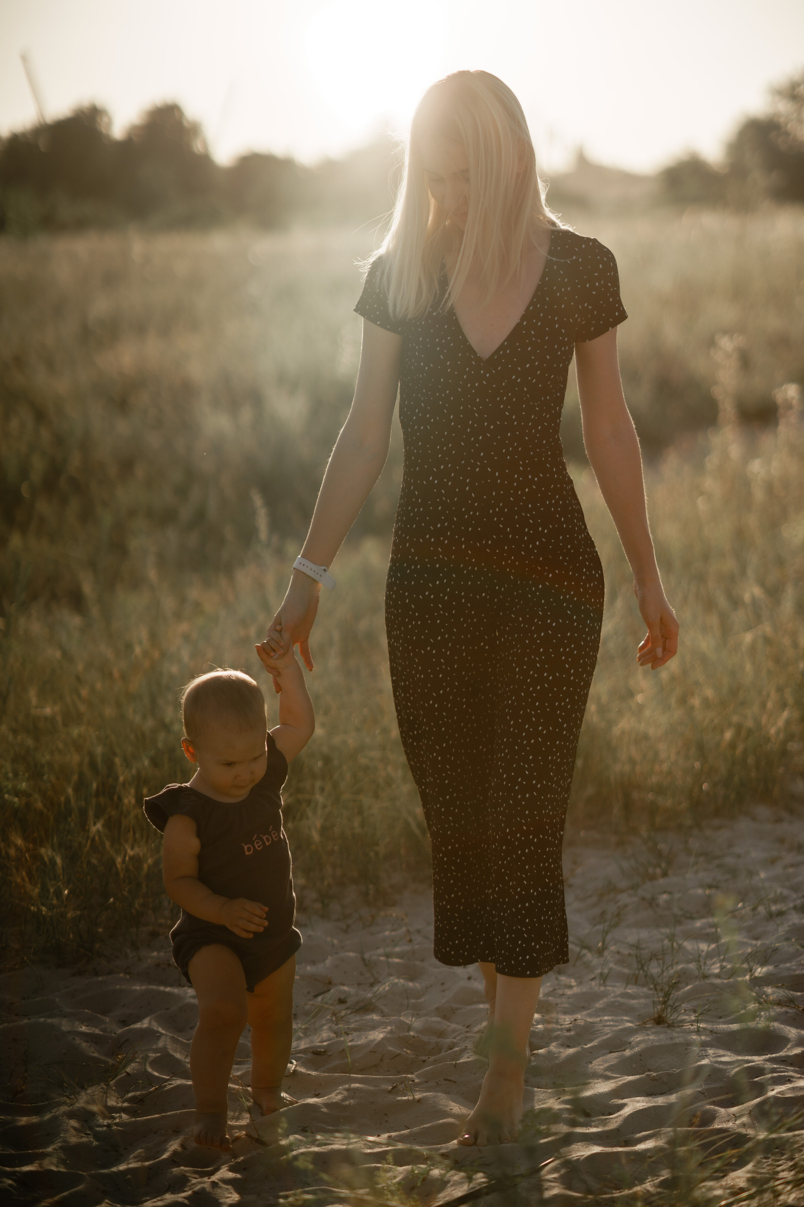 Family outdoor summer shooting. Wedding and family photographer Ireland