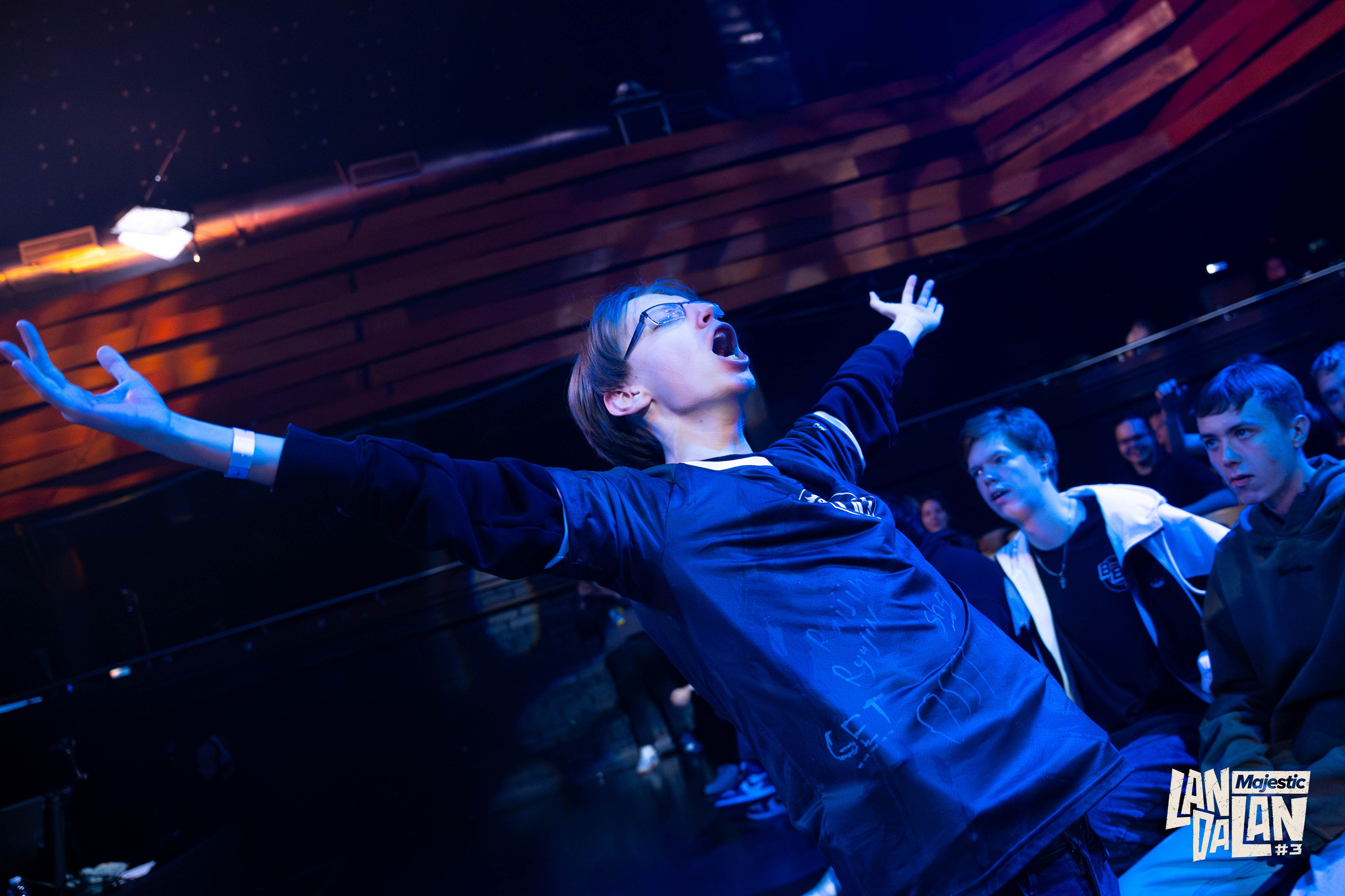 LanDaLan & FRAG & GLuck Yungstar & UCA