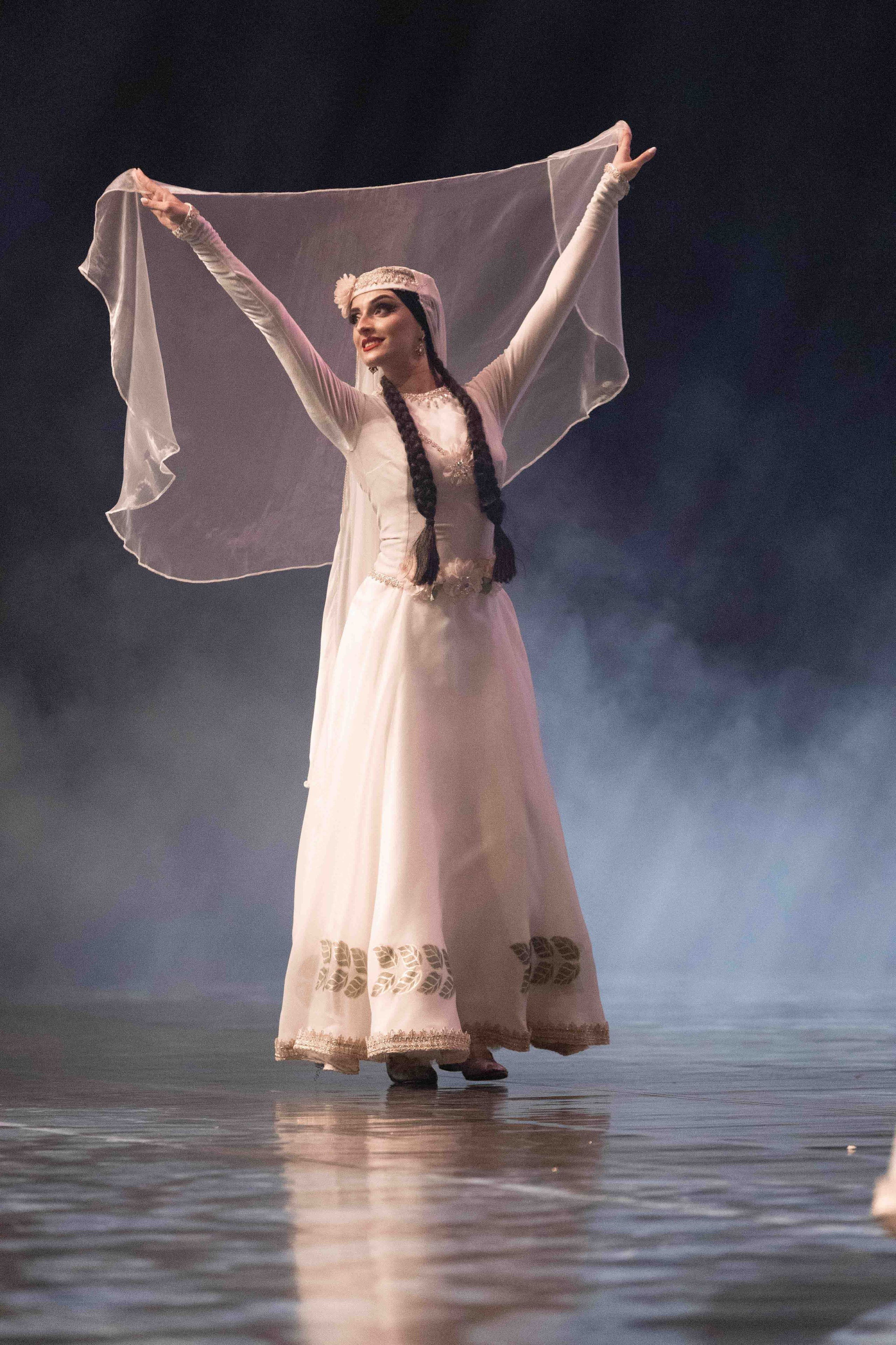 STATE DANCE ENSEMBLE. Wedding&Event photographer Ismail Rzayev in Baku