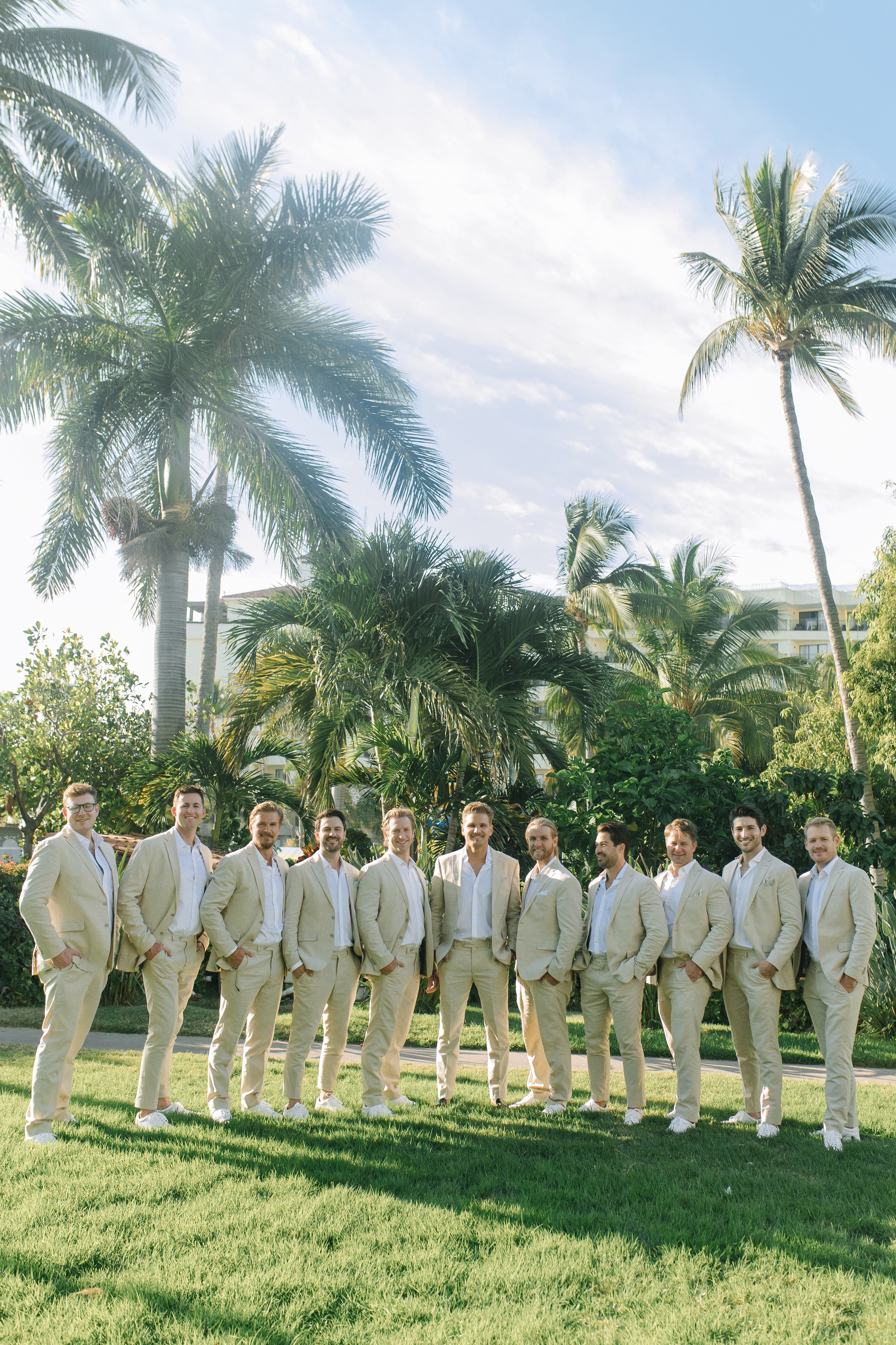 Marriott Puerto Vallarta Resort and Spa. Wedding photographer Mexico Sayulita Puerto Vallarta Punta Mita Cabo