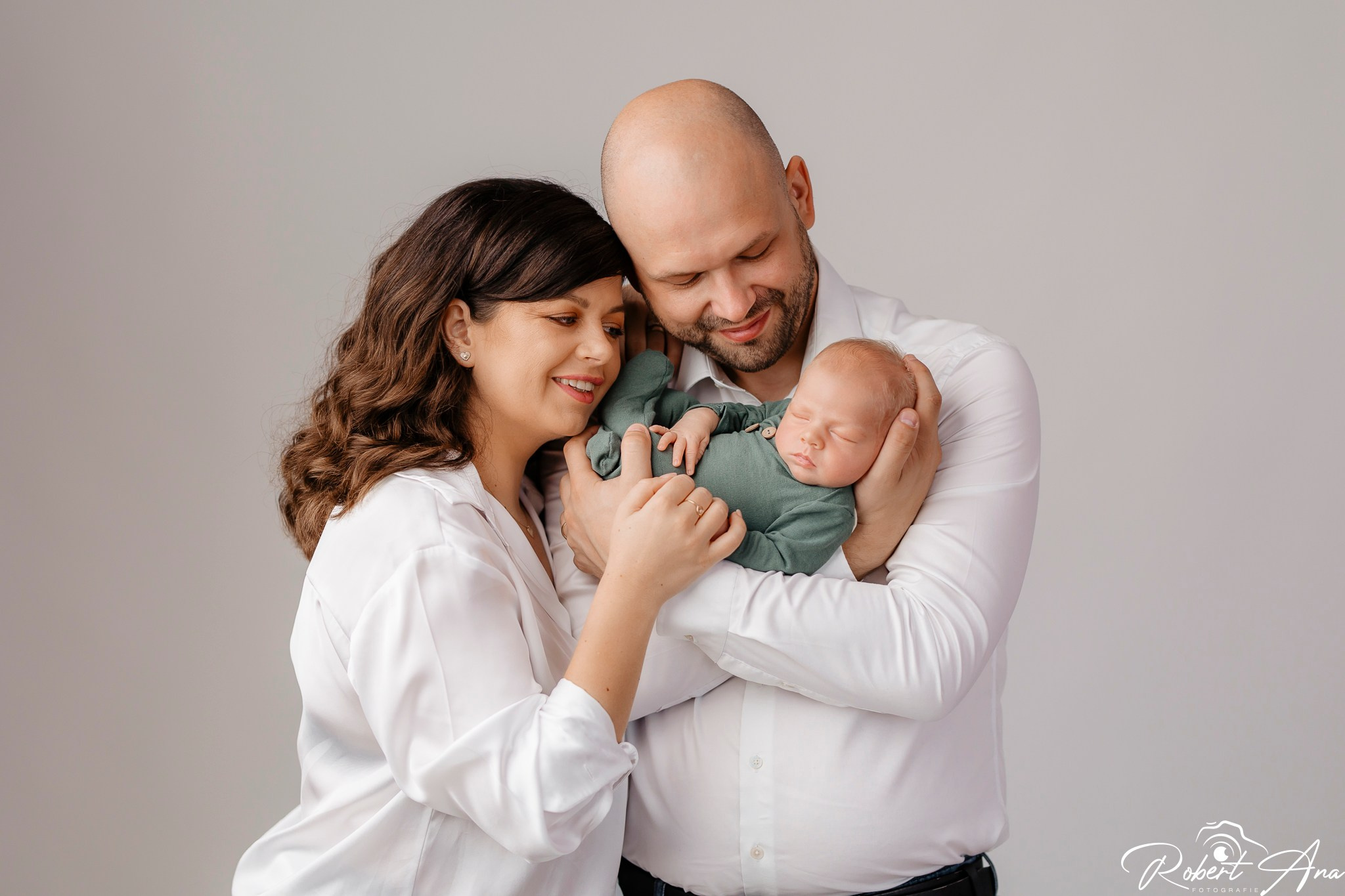 Studio Robert Ana Fotografie. Robert Blaj - Fotograf Nuntă Iași