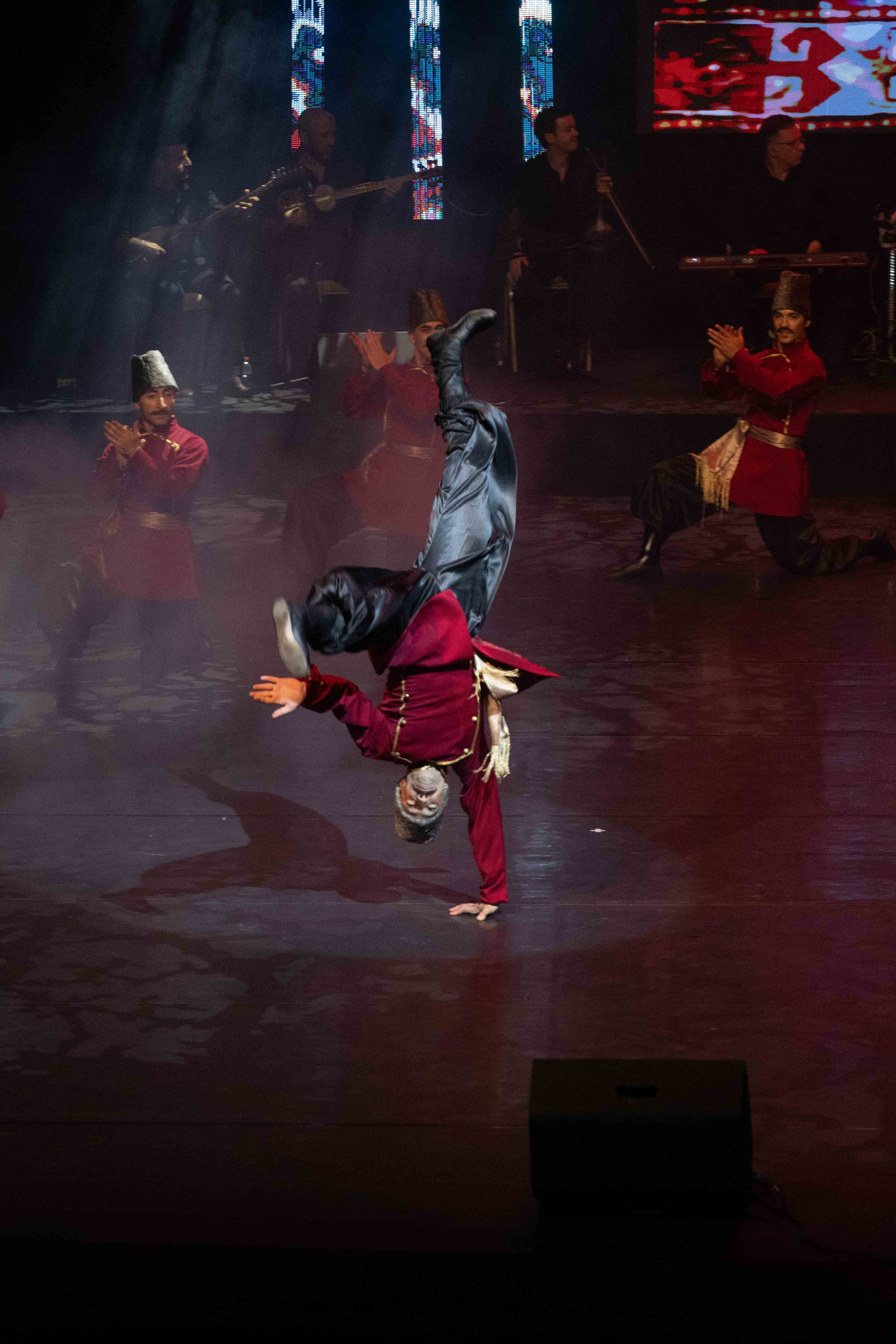 STATE DANCE ENSEMBLE. Wedding&Event photographer Ismail Rzayev in Baku