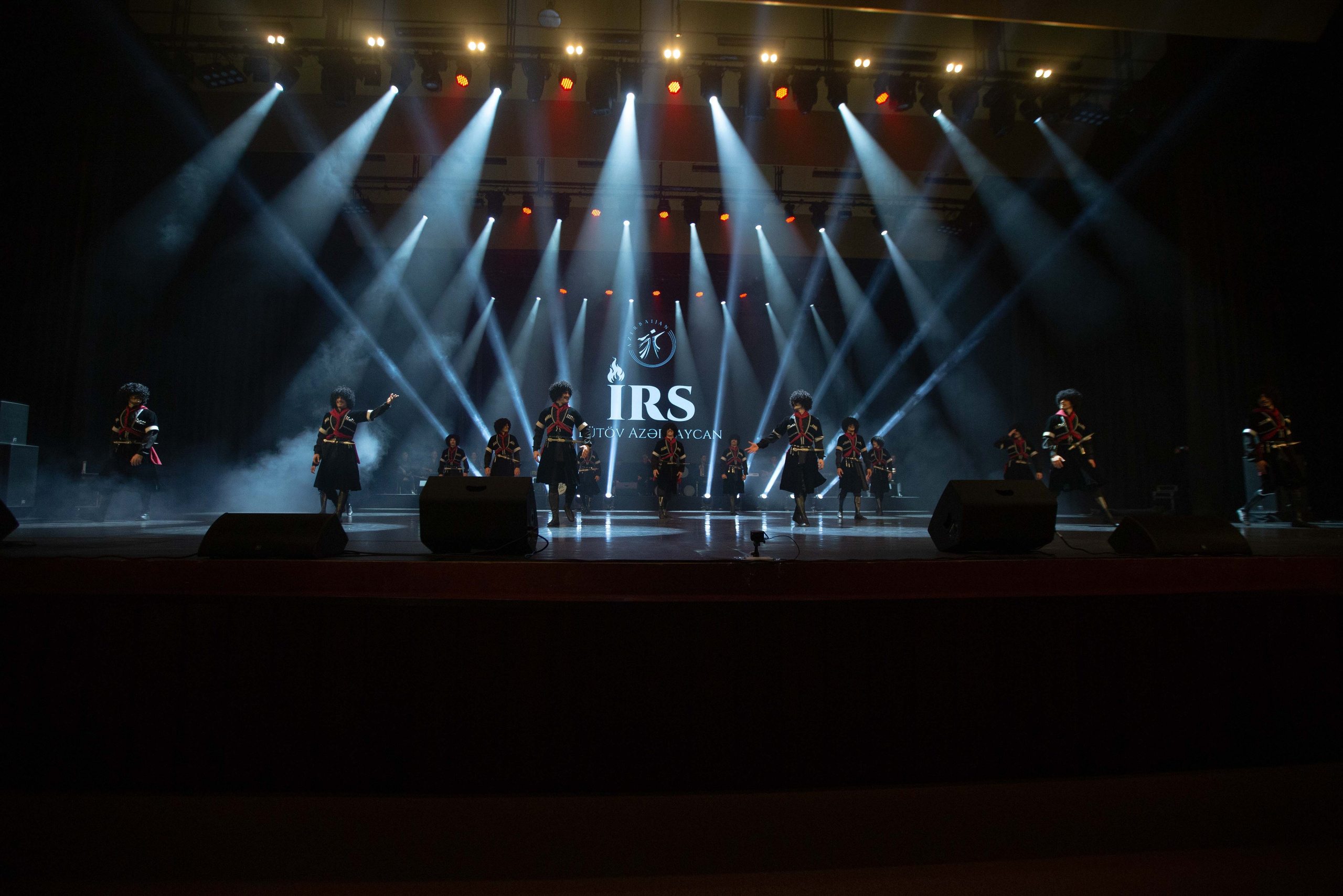 STATE DANCE ENSEMBLE. Wedding&Event photographer Ismail Rzayev in Baku