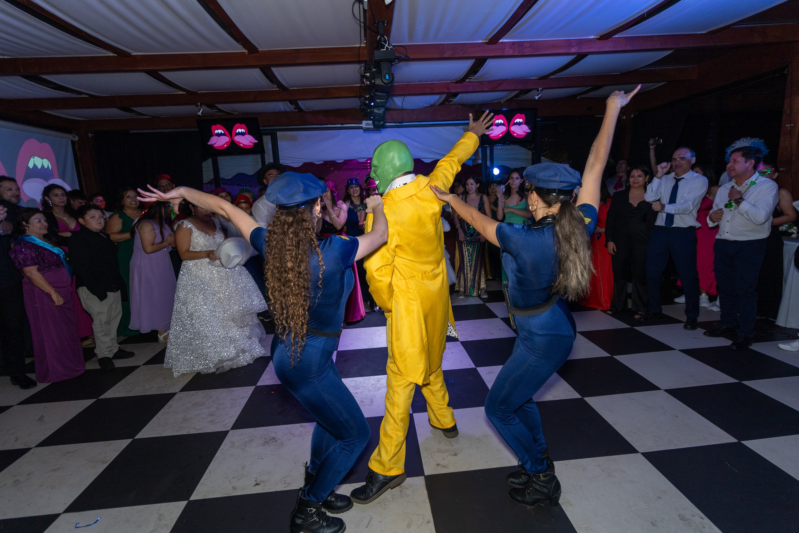 Katherin y Daniel. Dinka & Emilio - El arte de preservar lo que no se repite