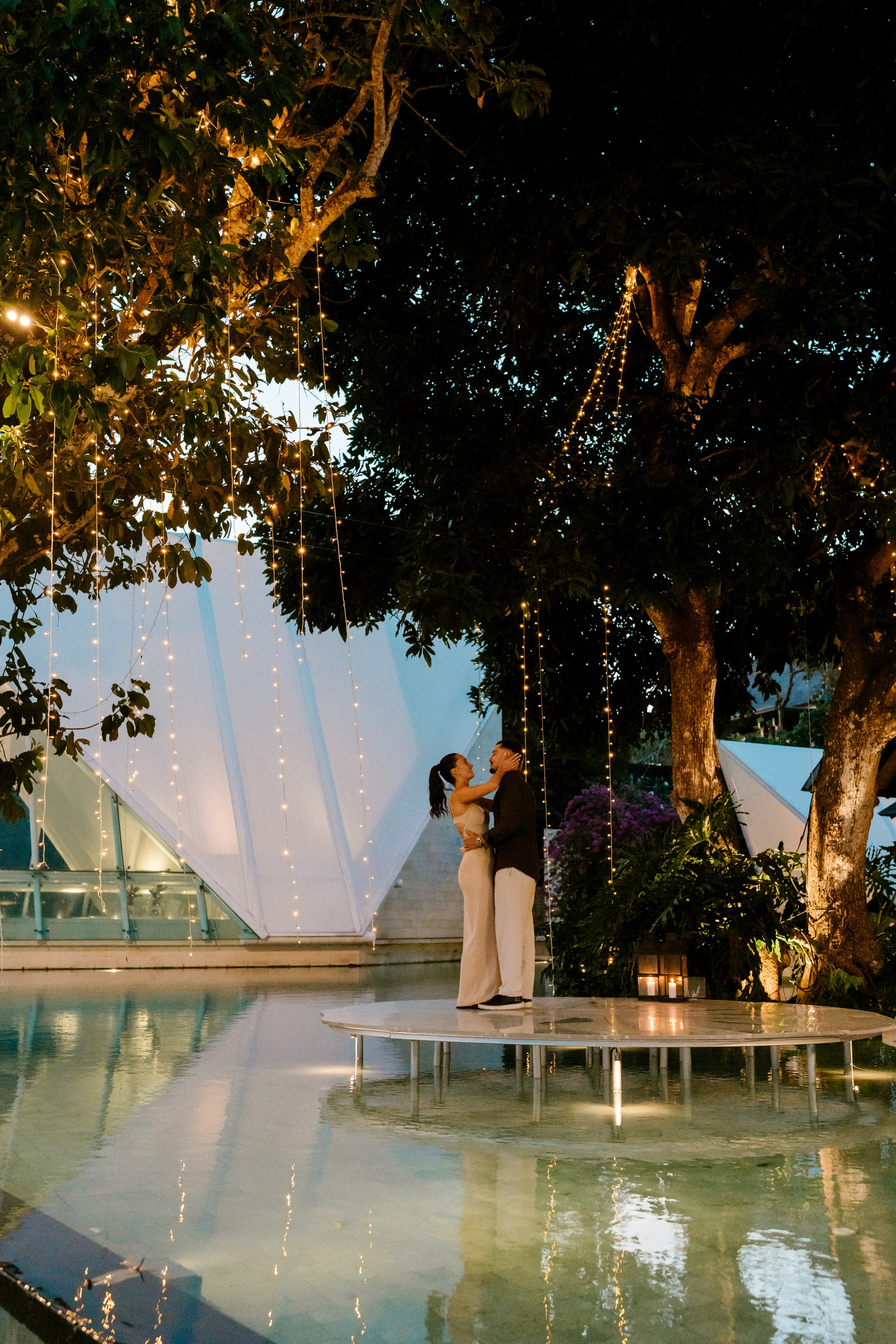 Nicolaos & Ivanna. Female Photographer in Bali