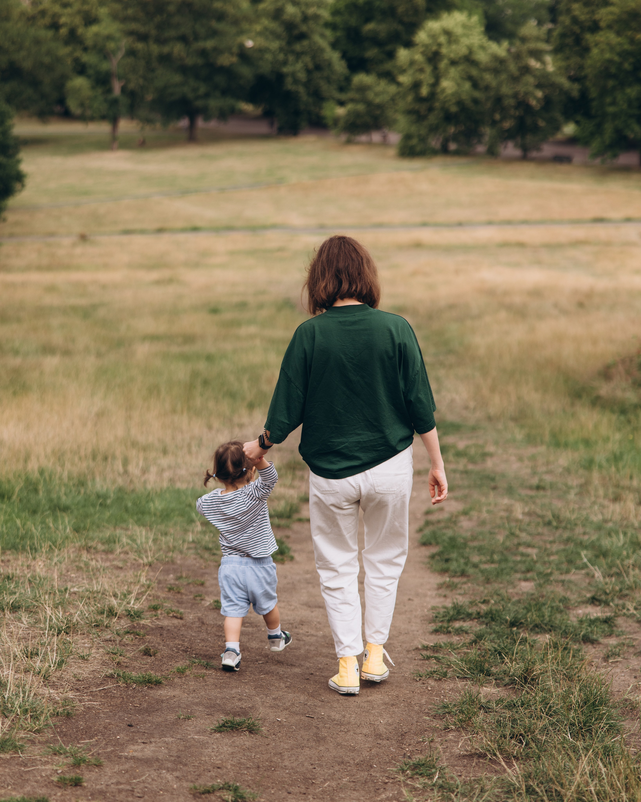 Milena with parents (Greenwich Park). Anastasia Klink, Photographer in London