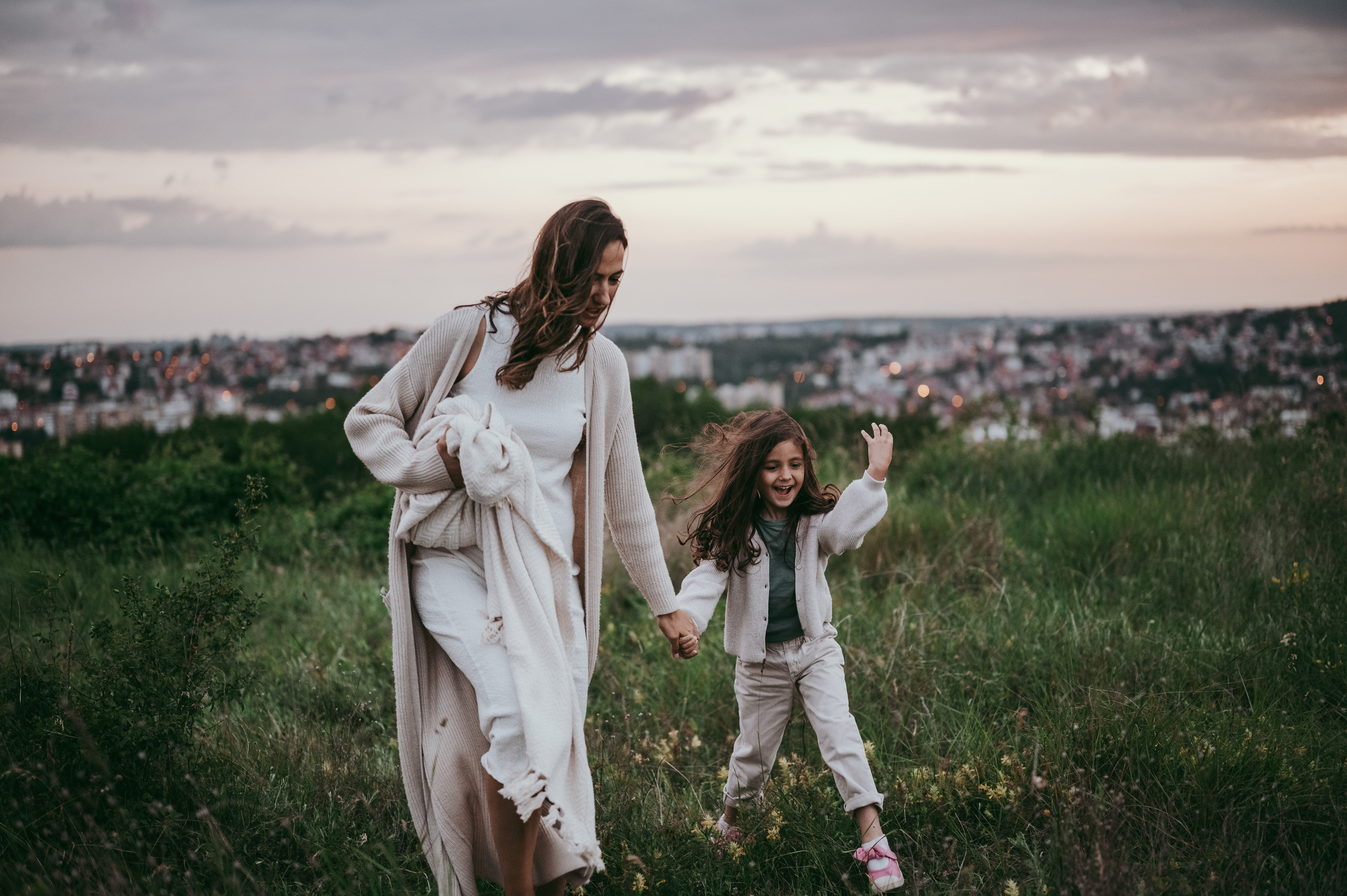 Bojana i Srna / mammy and me photosession. Deciji i porodicni fotograf u Beogradu Oksana Skendzic
