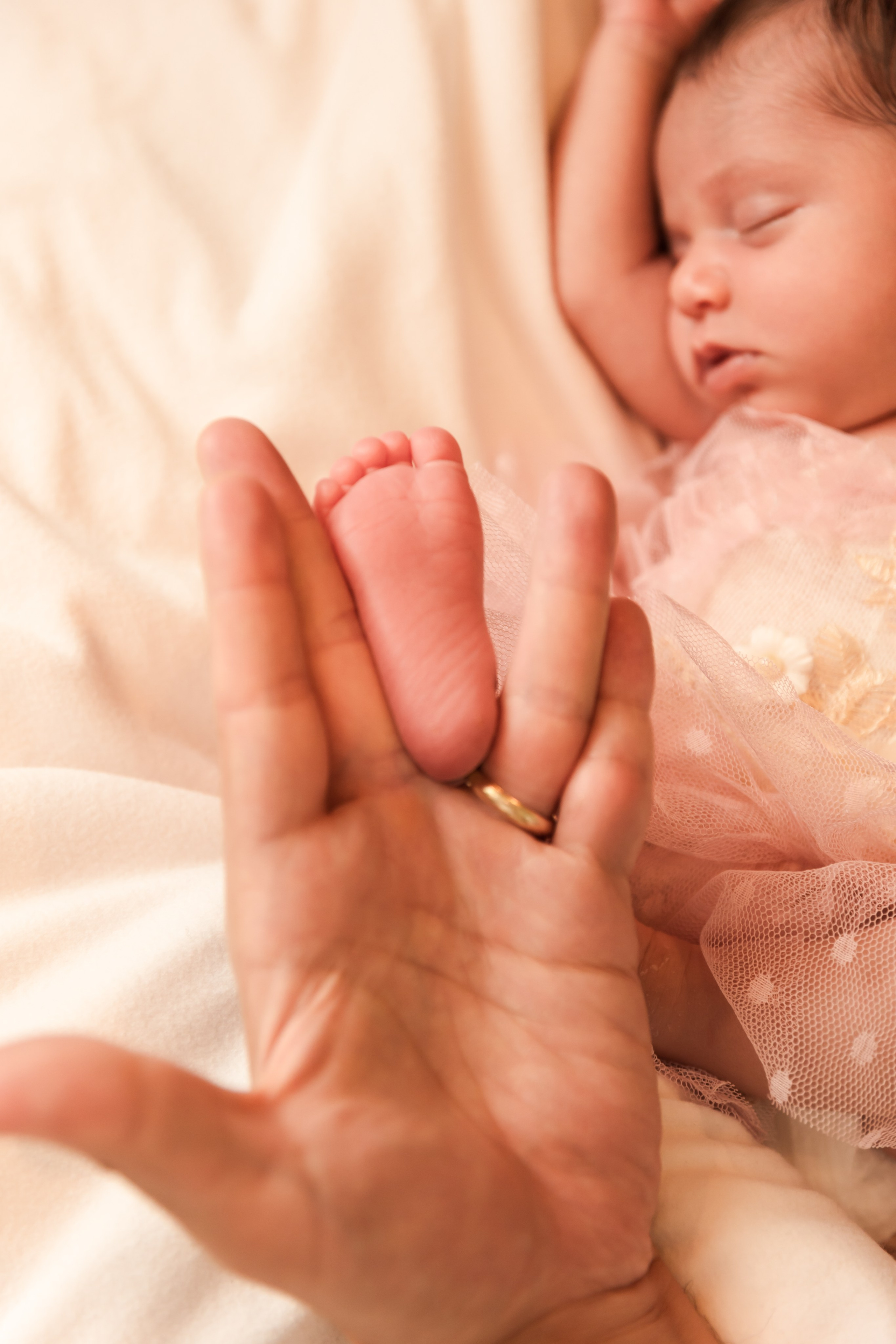 12 Days Newborn Girl Session | A Sweet Newborn Photoshoot. Family, lifestyle, and commercial photography in New York and New Jersey