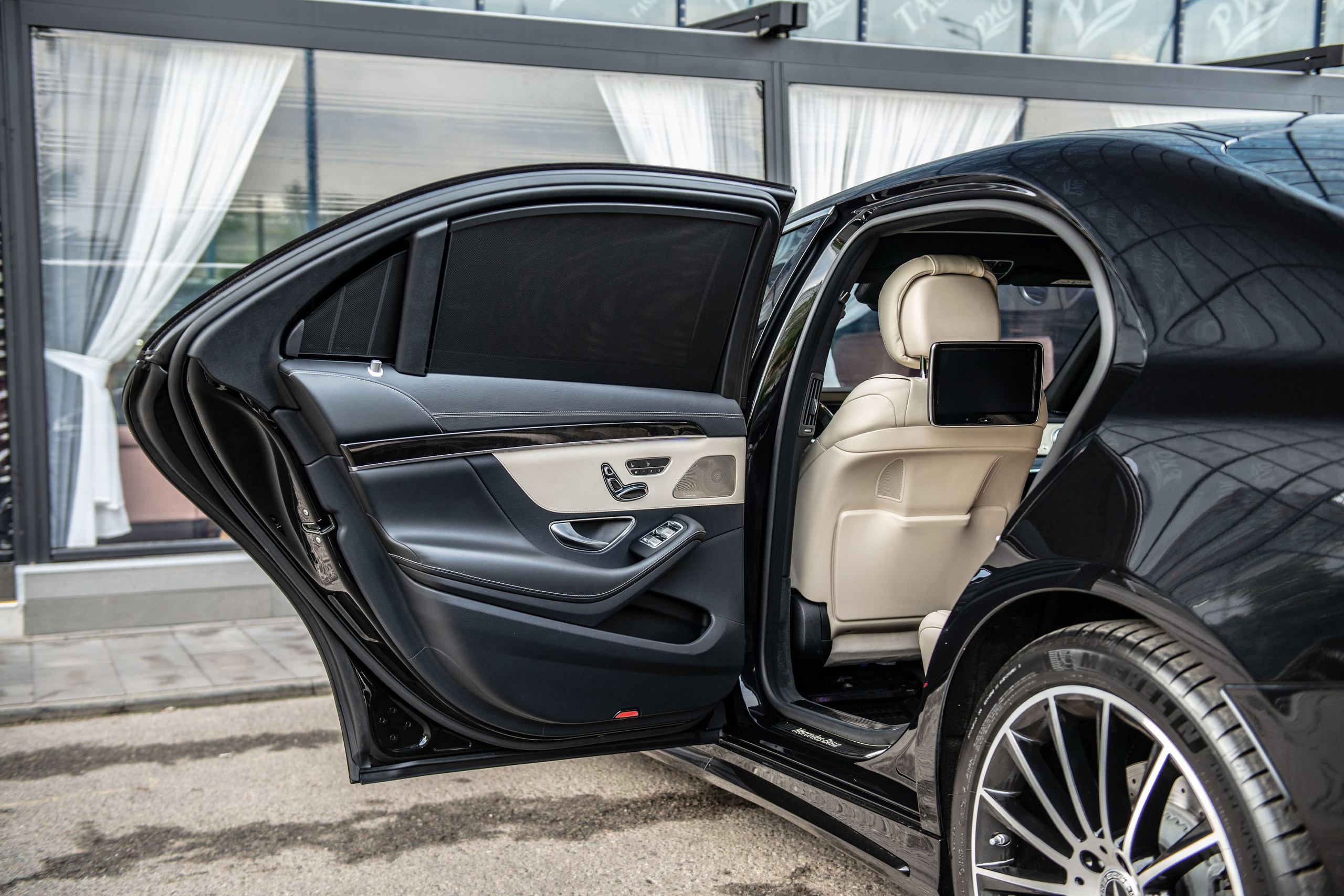 Фотосъемка Mercedes Benz S500 для продажи. ФОТОГРАФ МЕКСИКА КИНТАНА-РОО