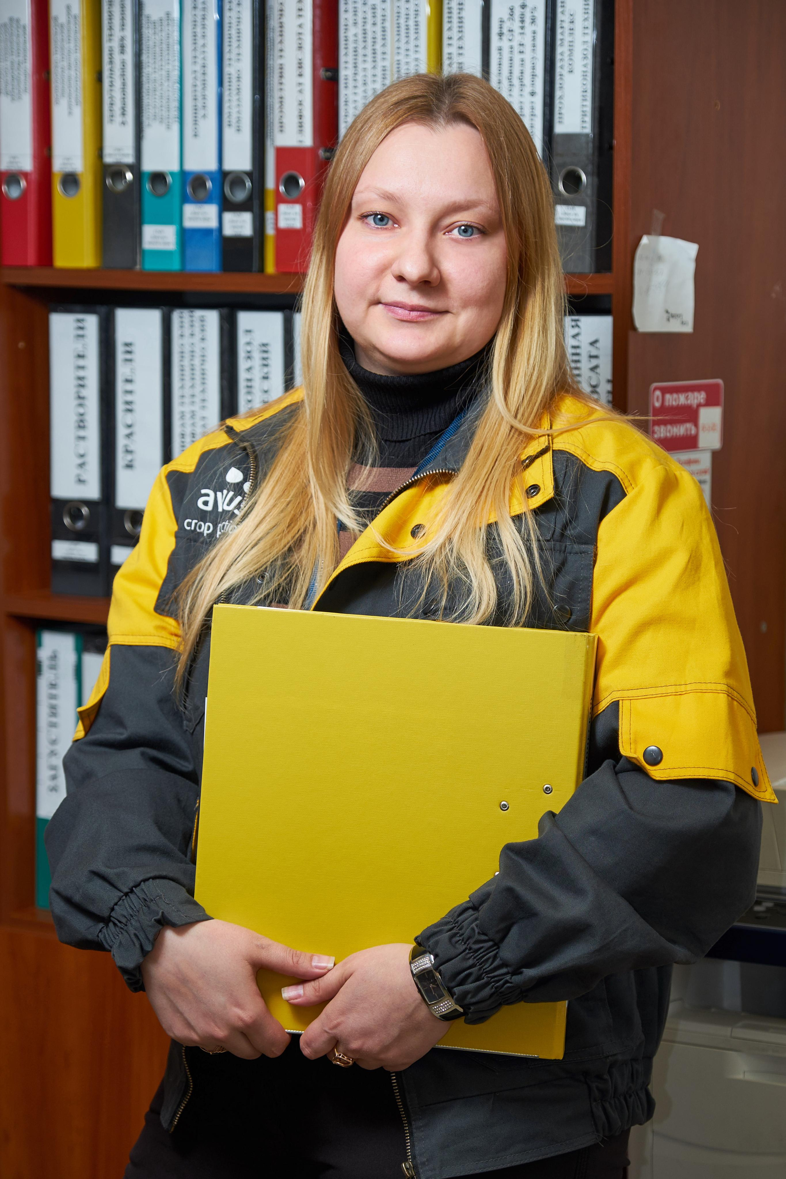 Employees. צלם אלכס ברט בישראל