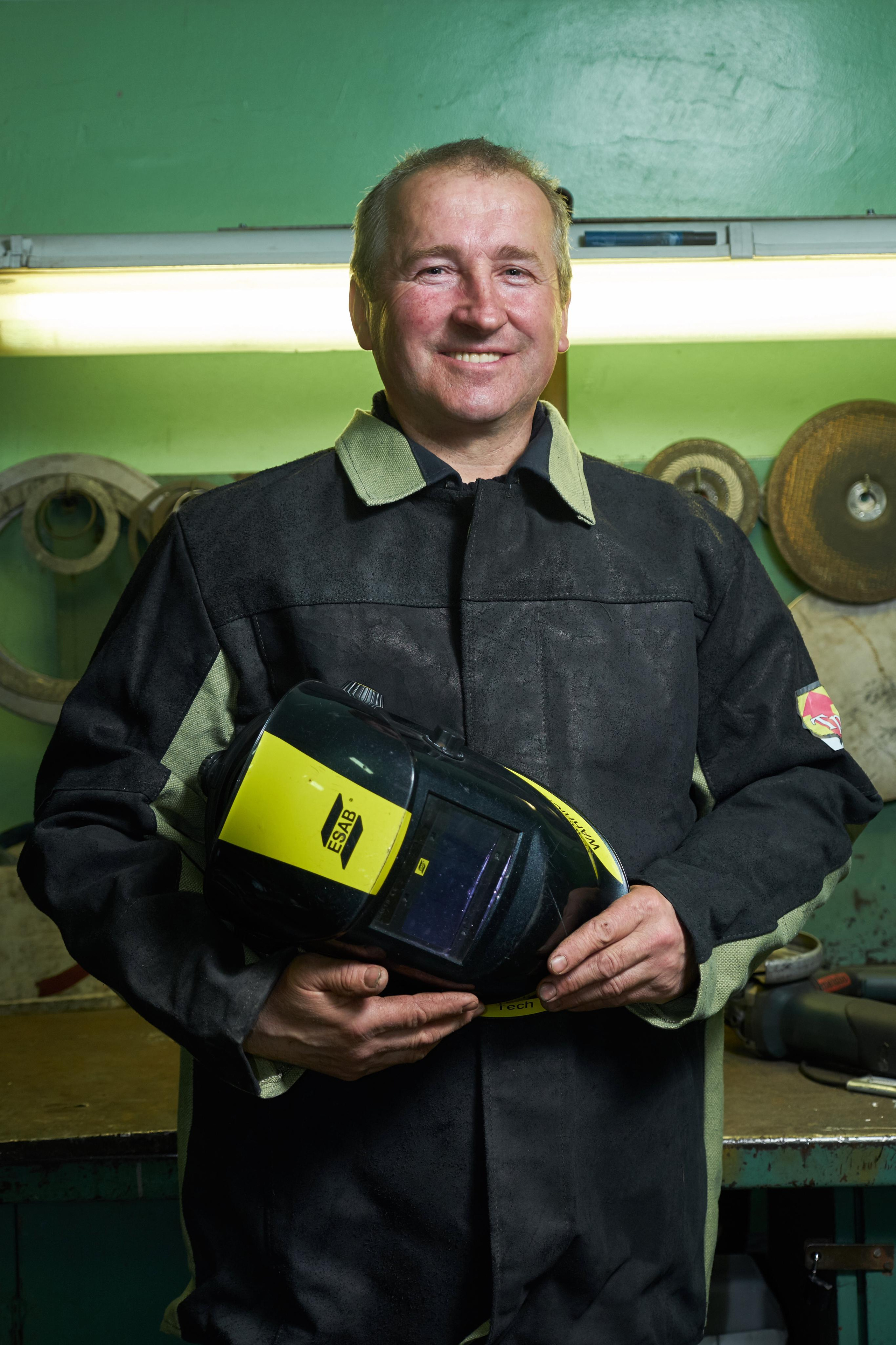 Employees. צלם אלכס ברט בישראל