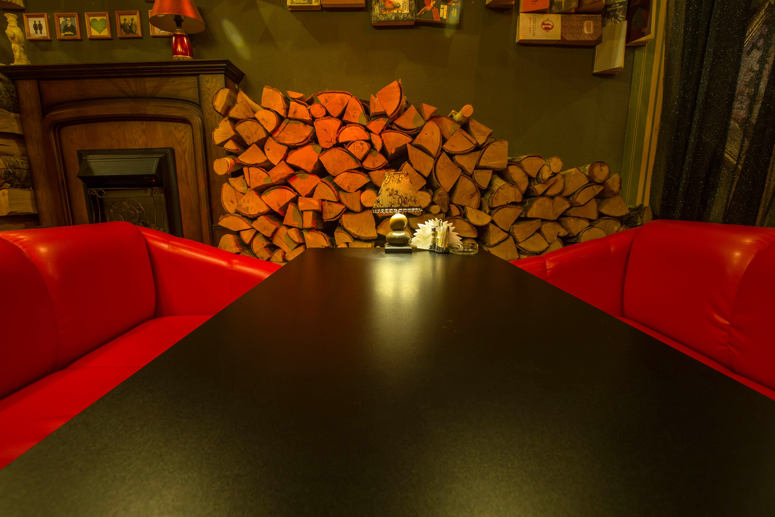 Interior. צלם אלכס ברט בישראל