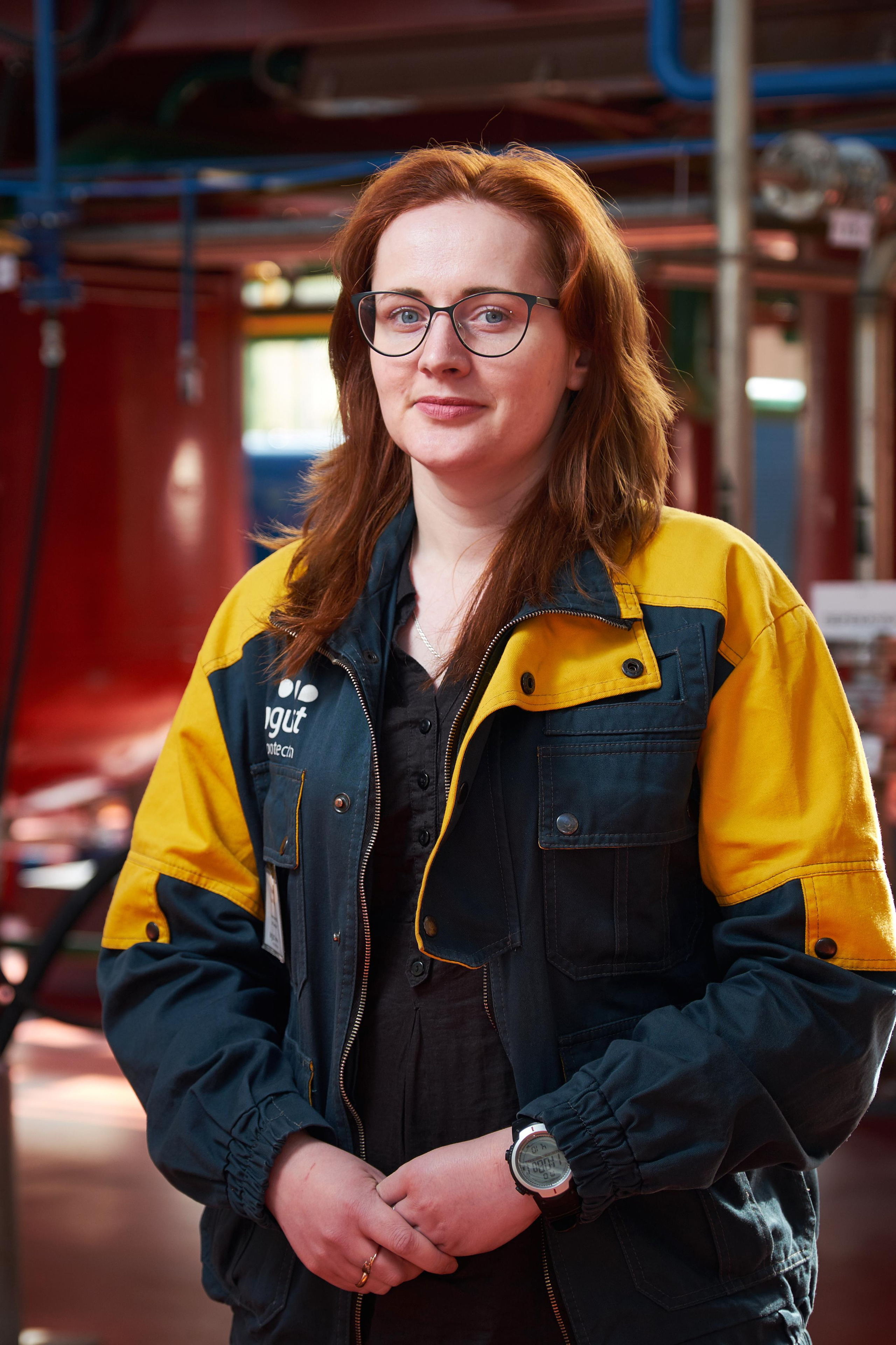 Employees. צלם אלכס ברט בישראל