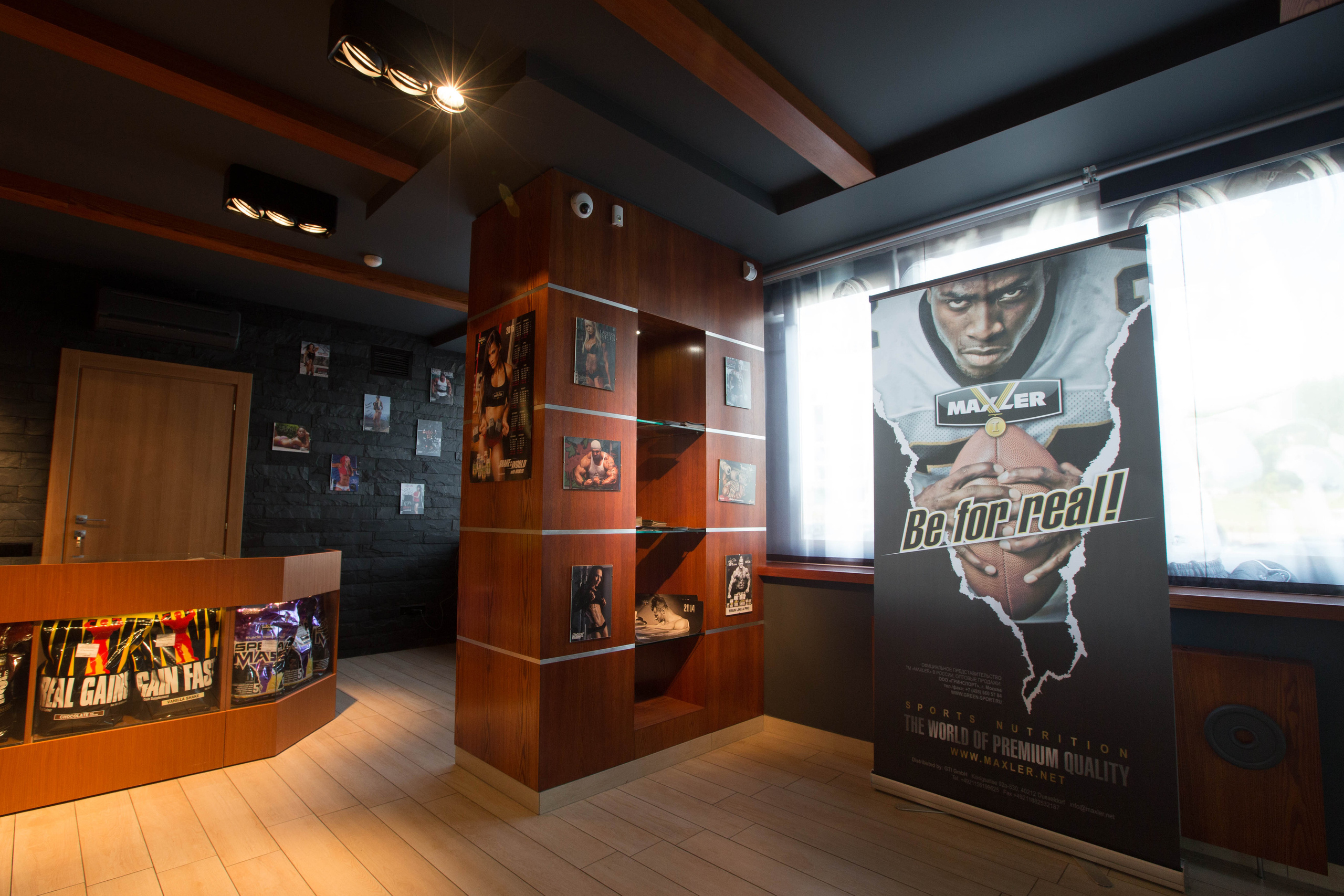 Interior. צלם אלכס ברט בישראל